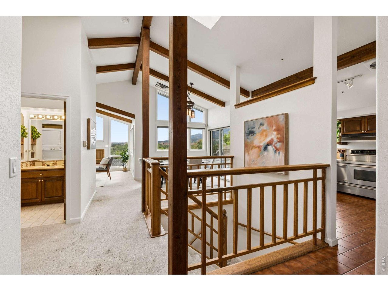 2140 Mesa Dr