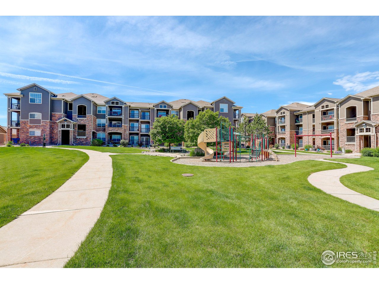 1465 Blue Sky Cir 17-304