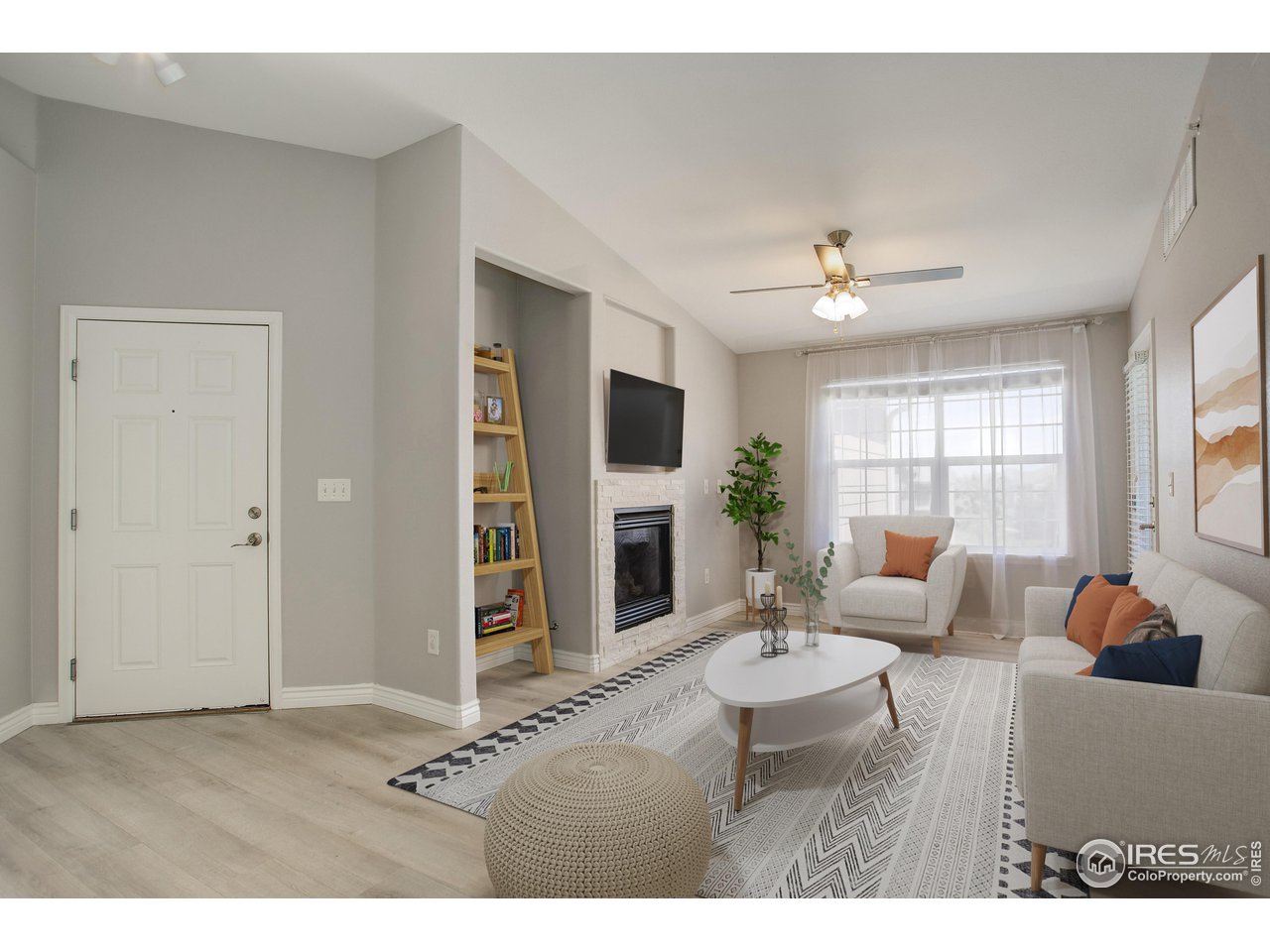 1465 Blue Sky Cir 17-304