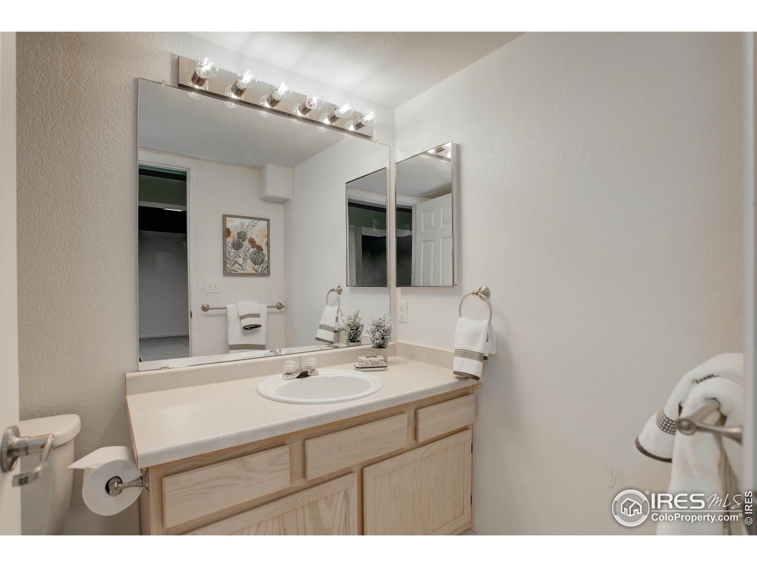 11041 Huron St 701