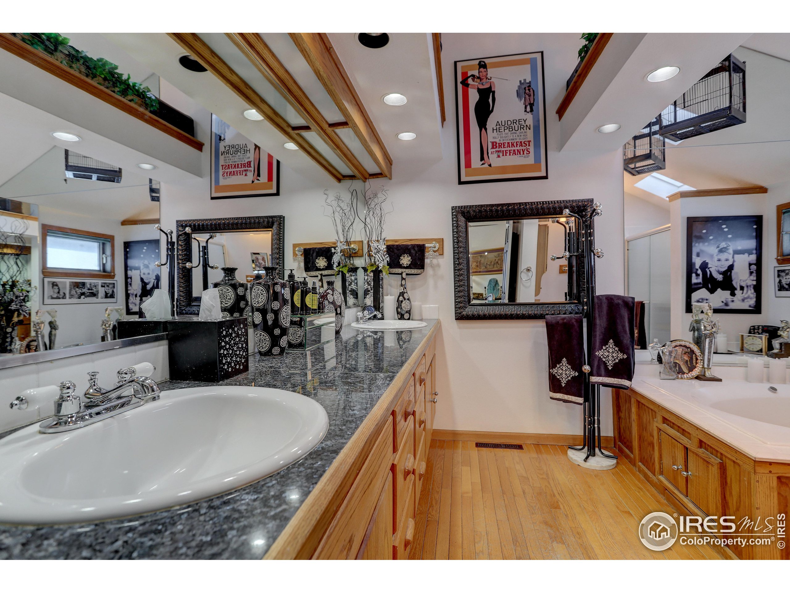 105 N Cedar Brook Rd