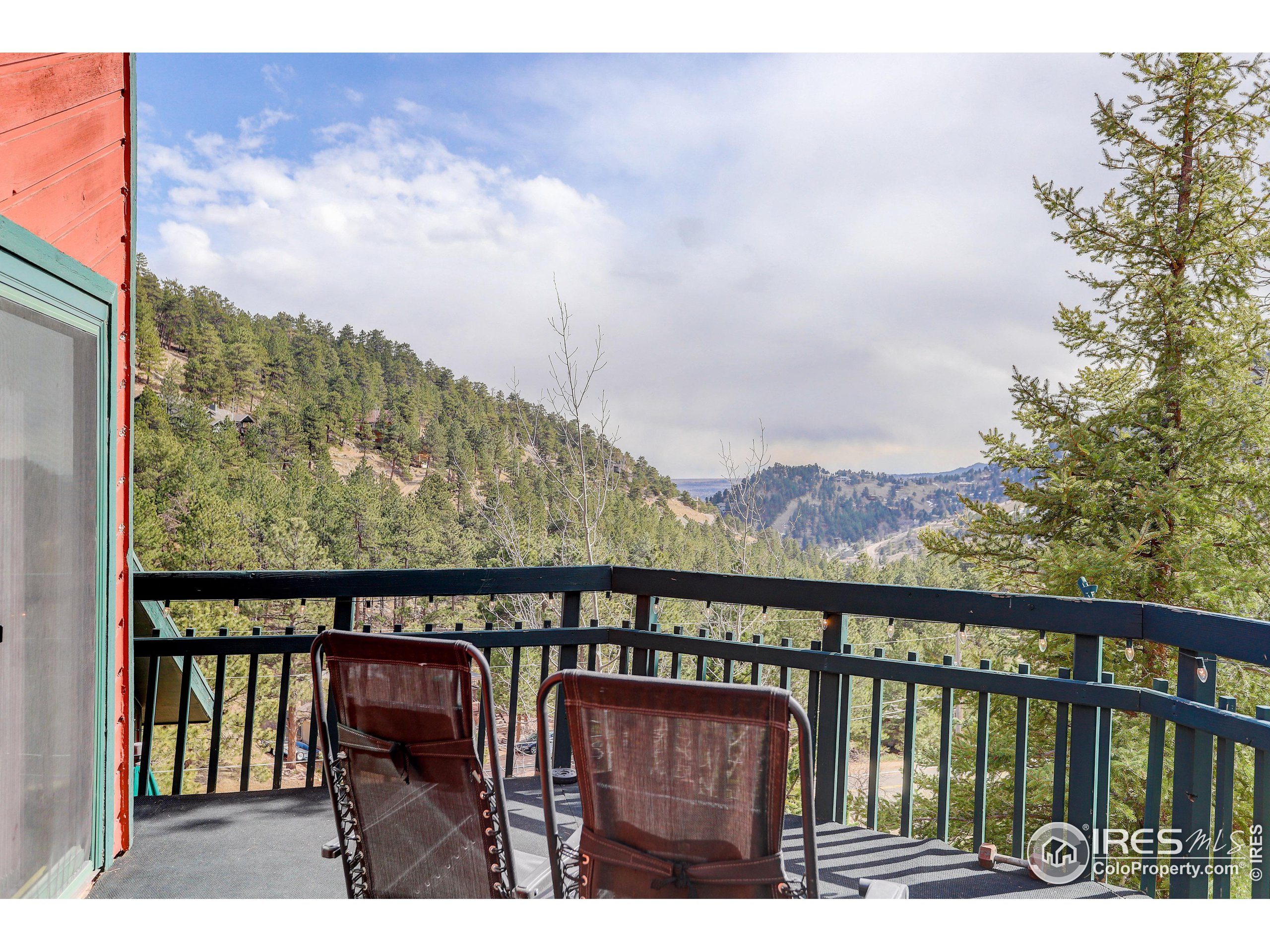 105 N Cedar Brook Rd