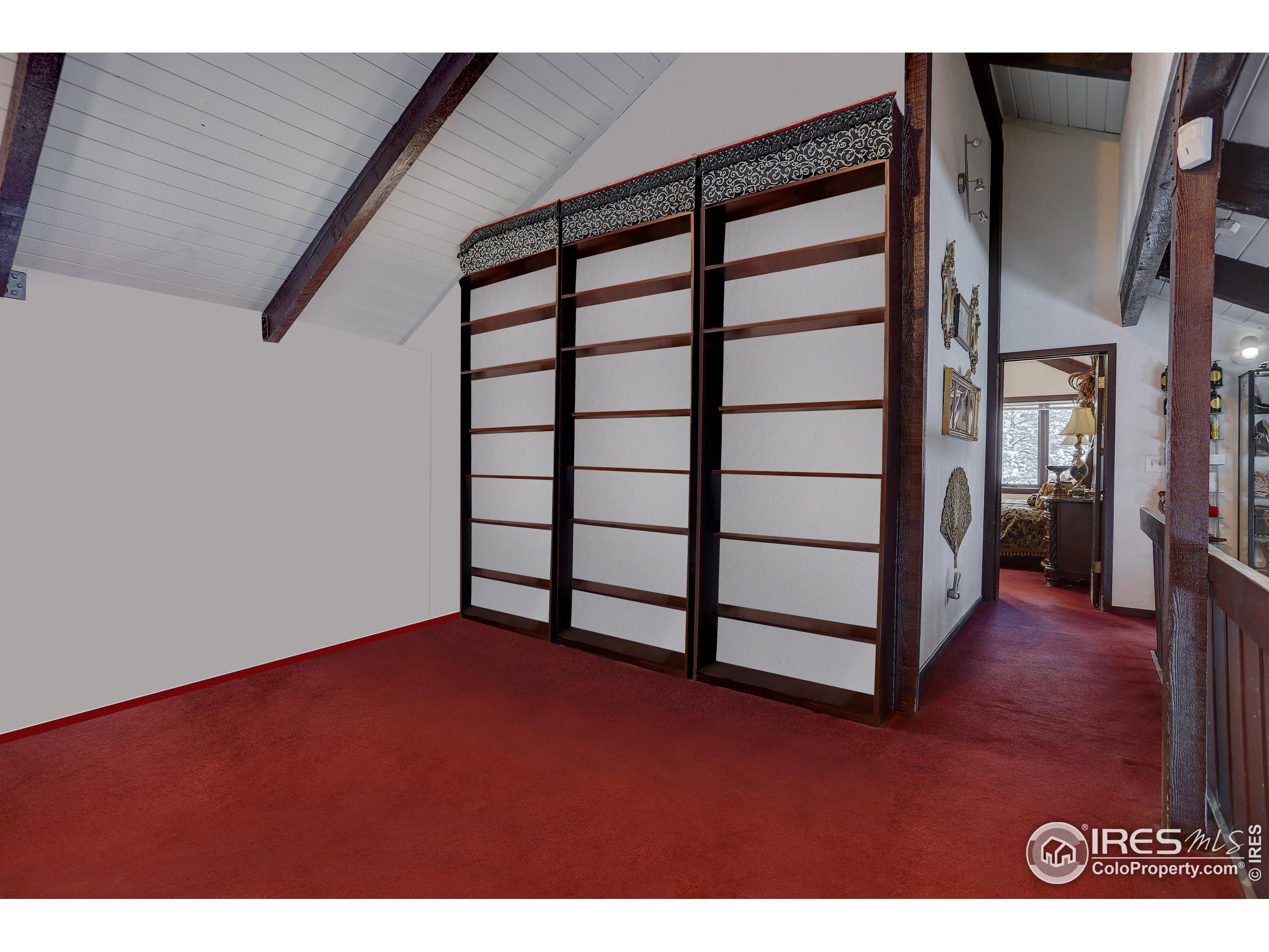 105 N Cedar Brook Rd