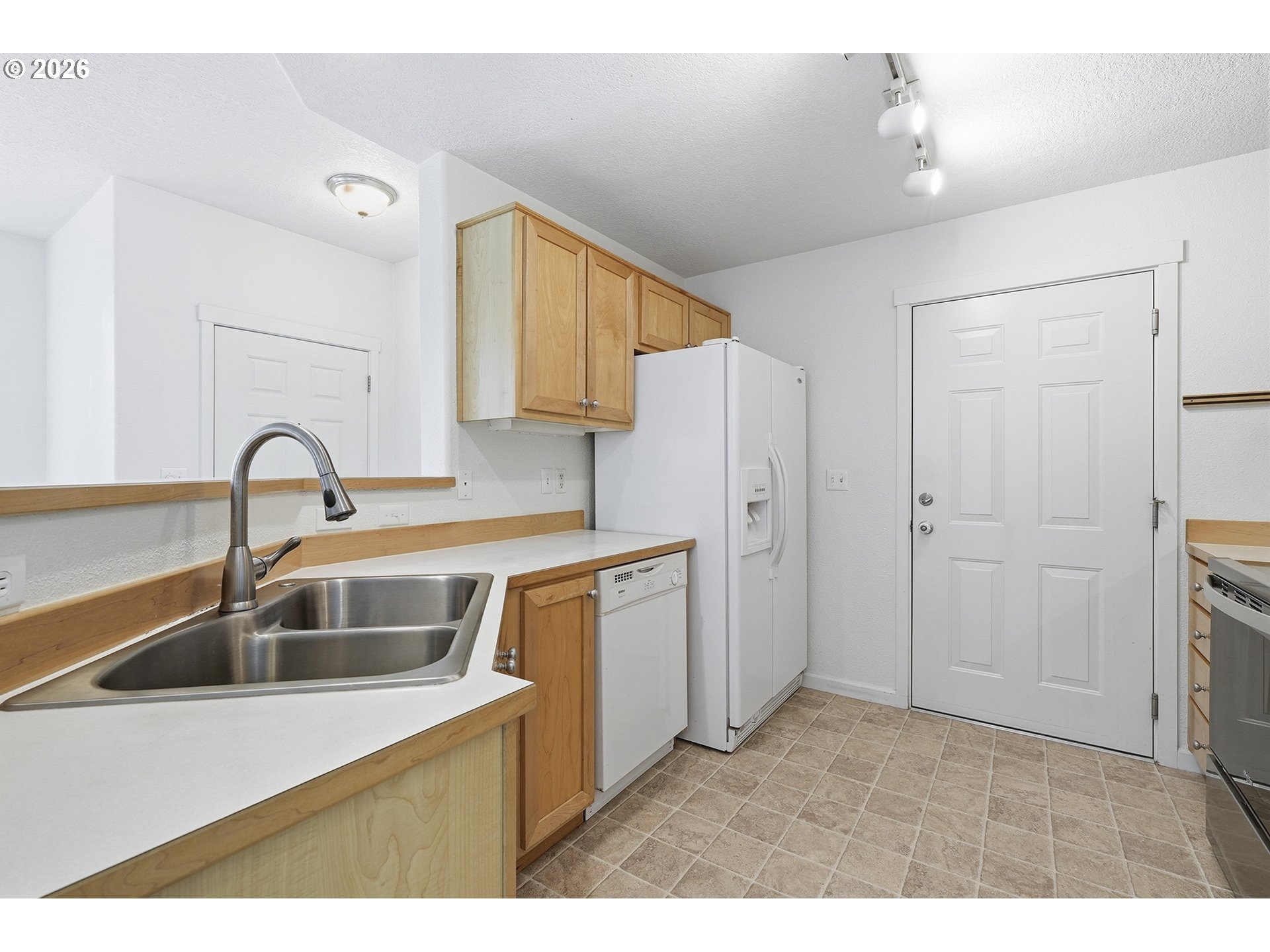 14635 SW BEARD RD 102
