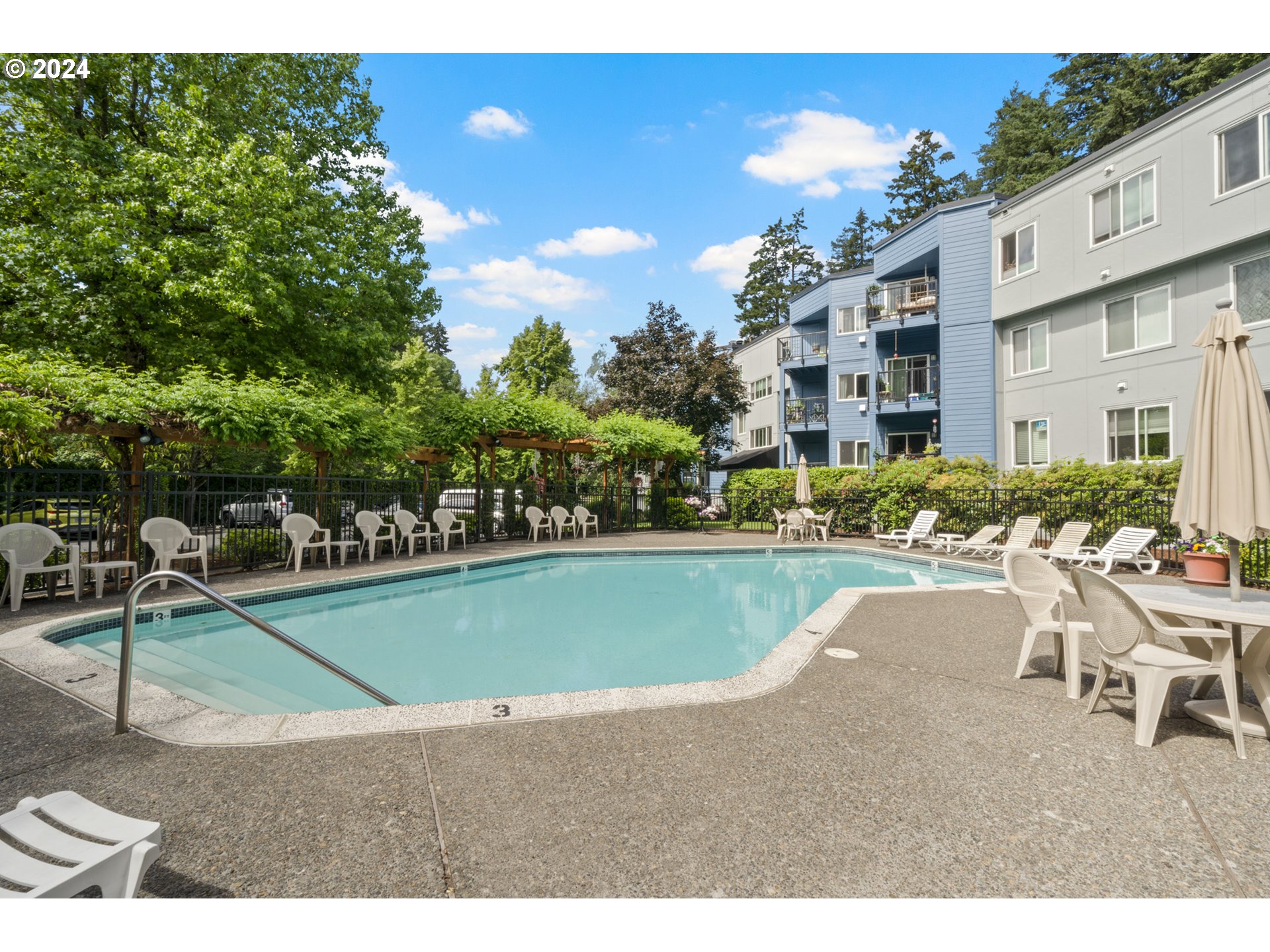 8720 SW TUALATIN RD Unit: 116