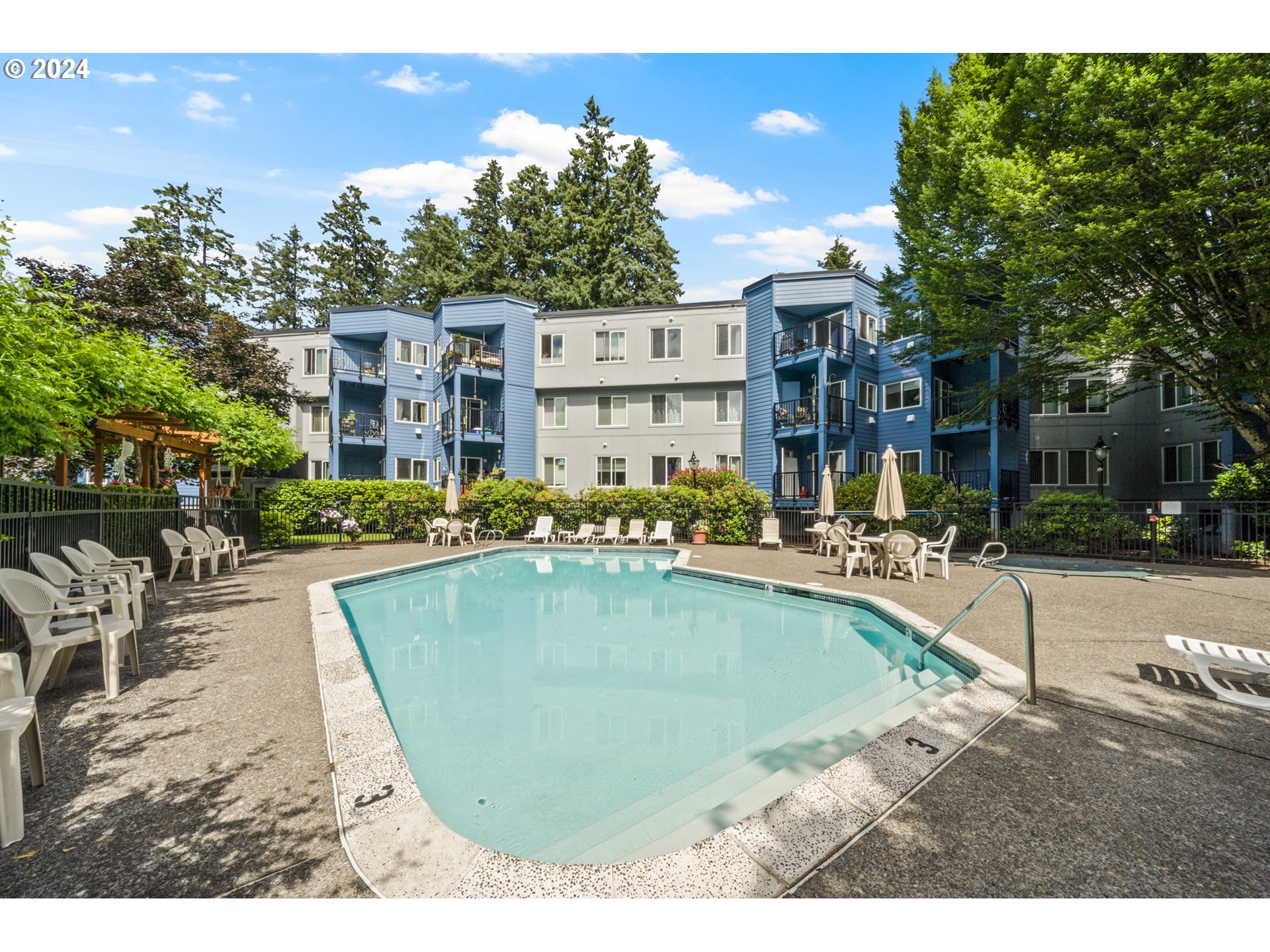 8720 SW TUALATIN RD Unit: 116