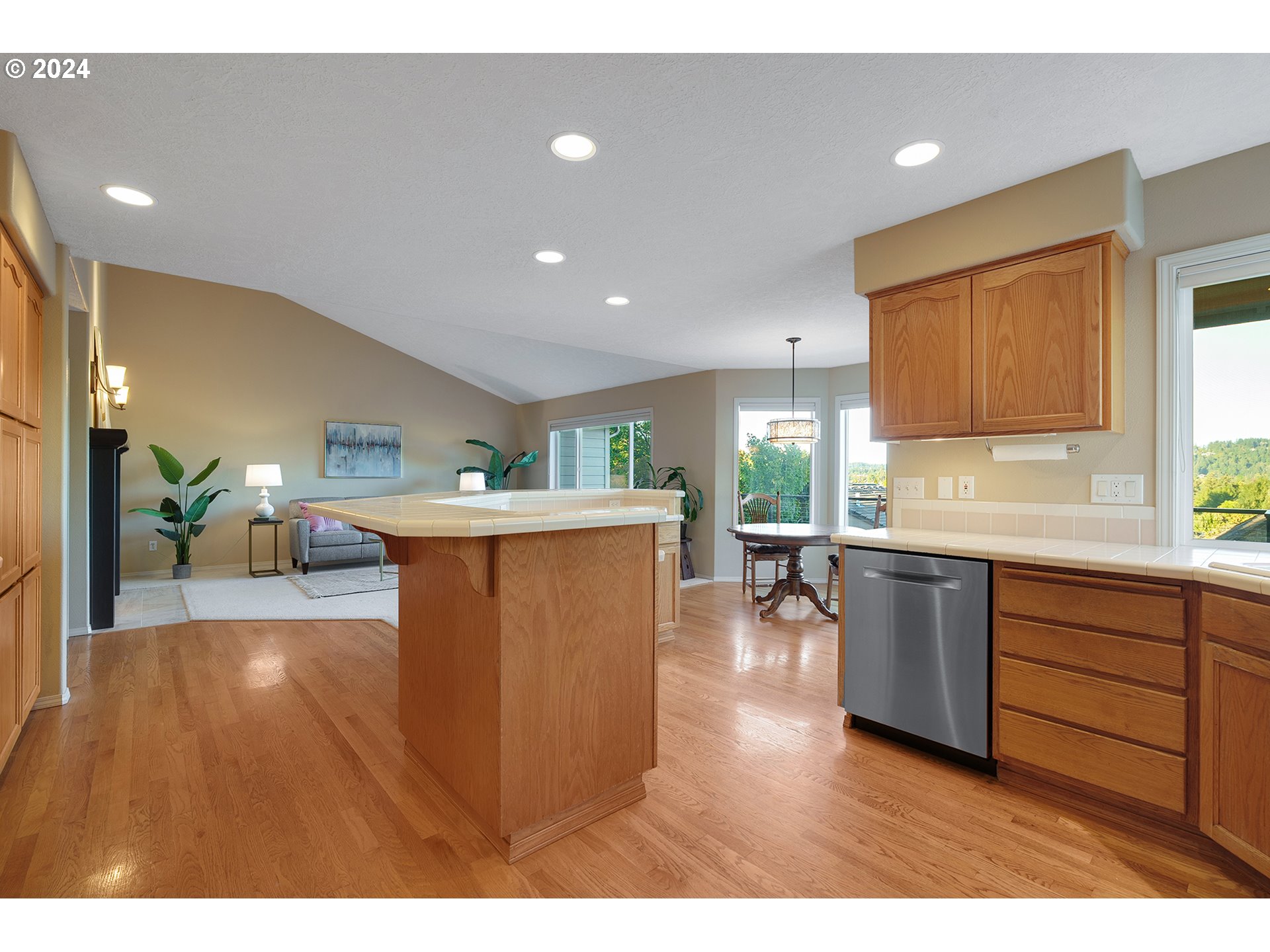 14358 SE CRESTVIEW DR