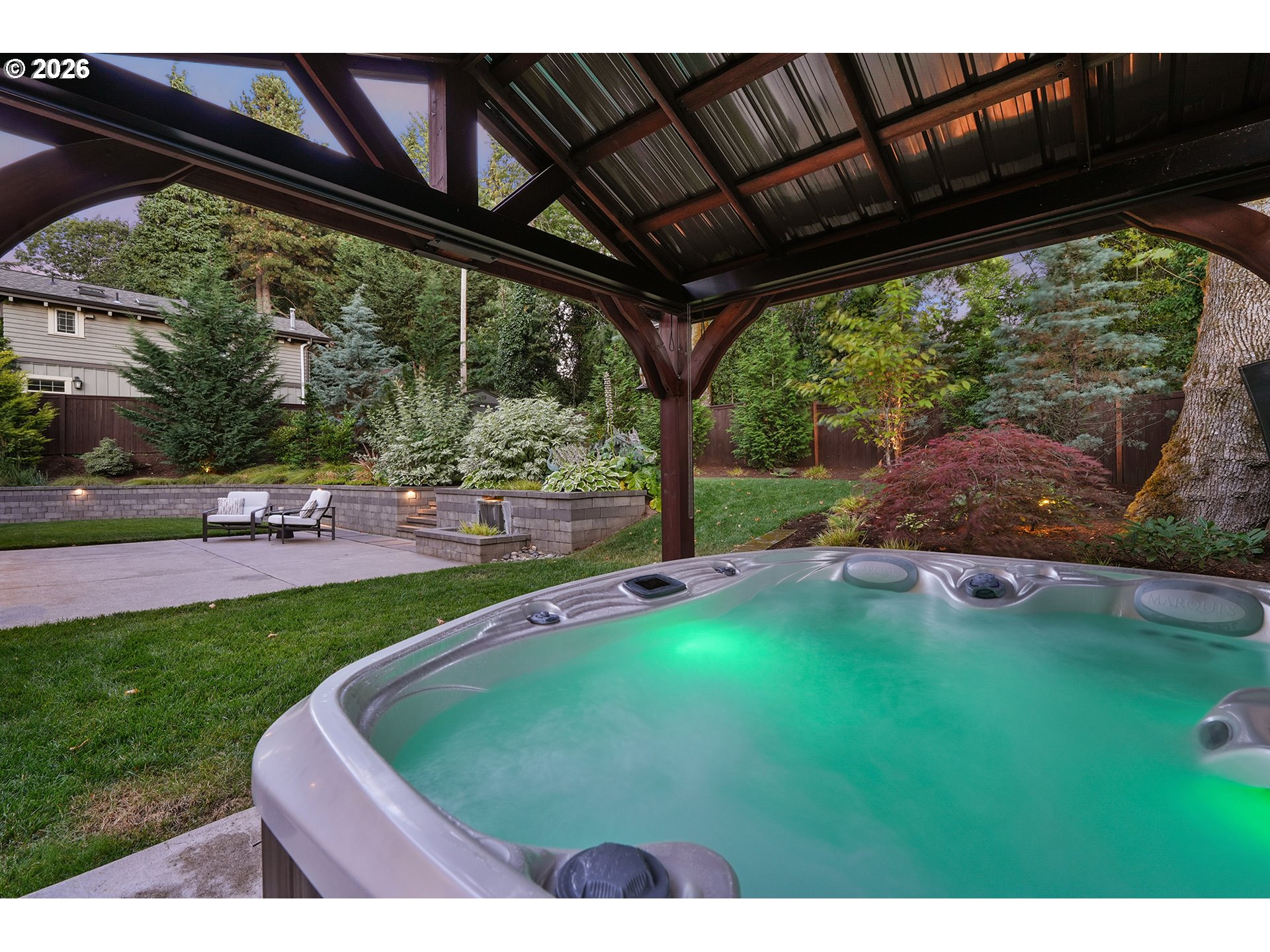 1620 FERNWOOD DR