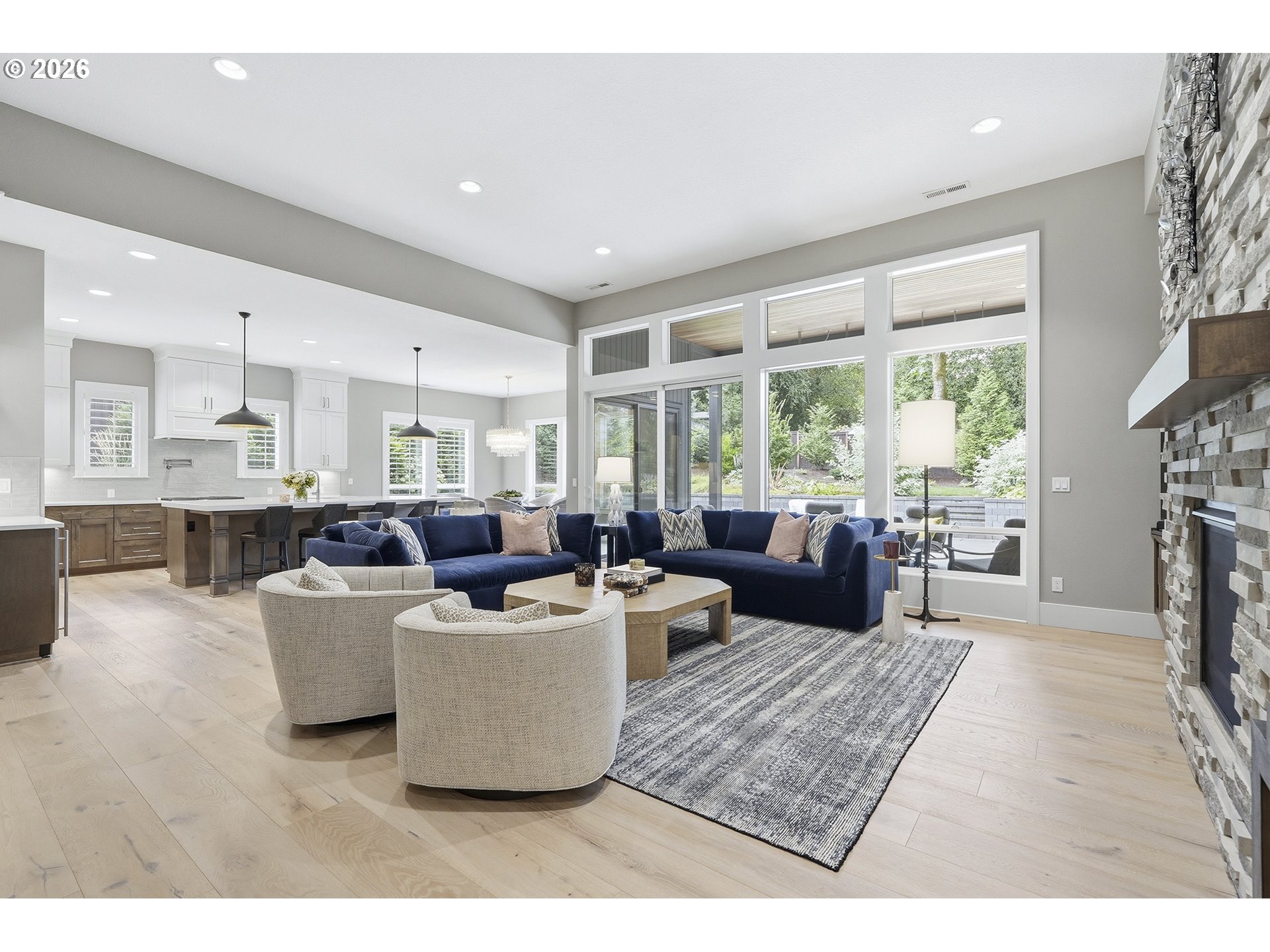 1620 FERNWOOD DR