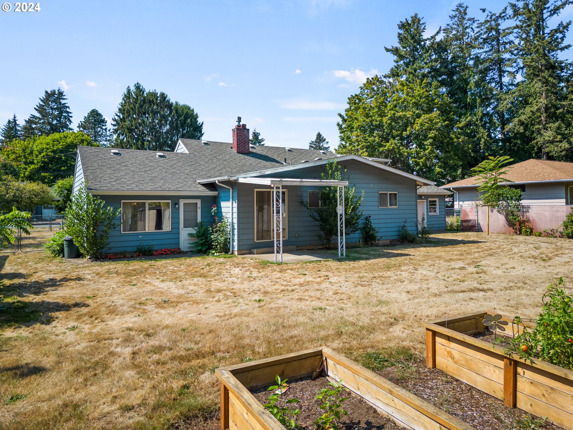 9938 SE HOLLYWOOD AVE