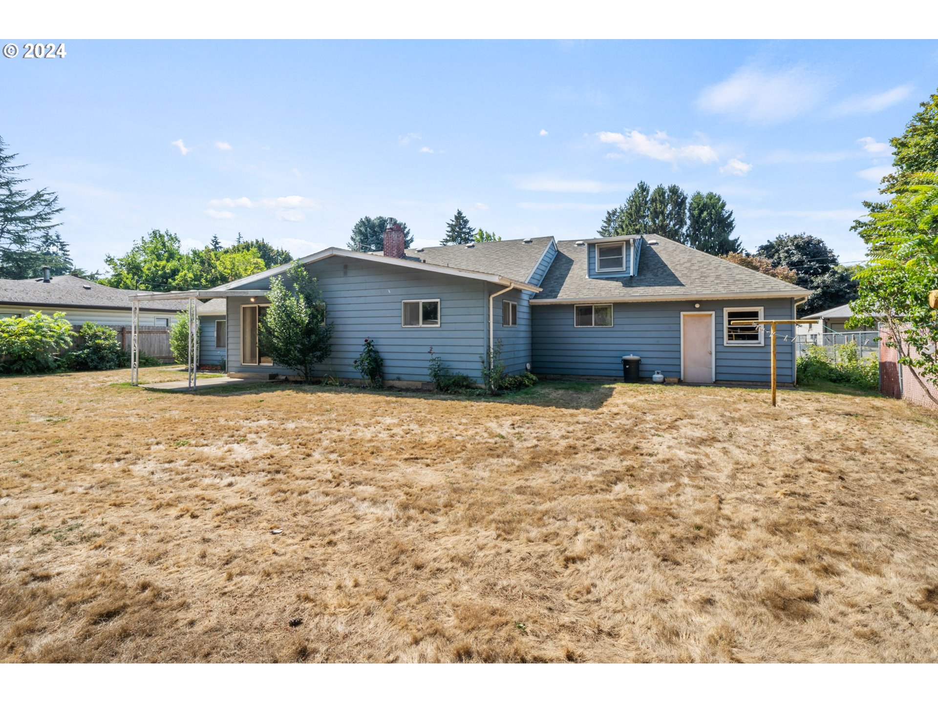 9938 SE HOLLYWOOD AVE