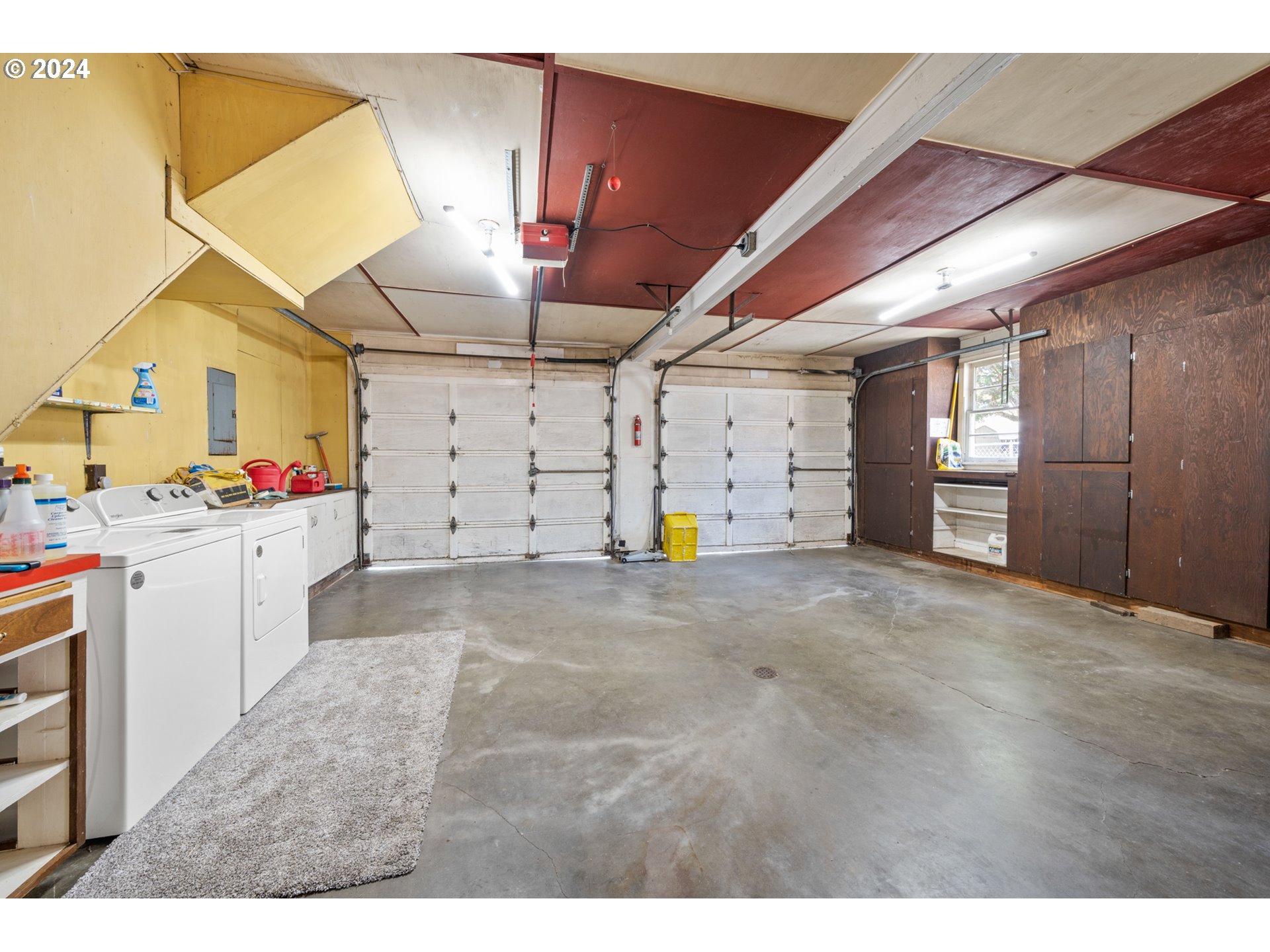 9938 SE HOLLYWOOD AVE