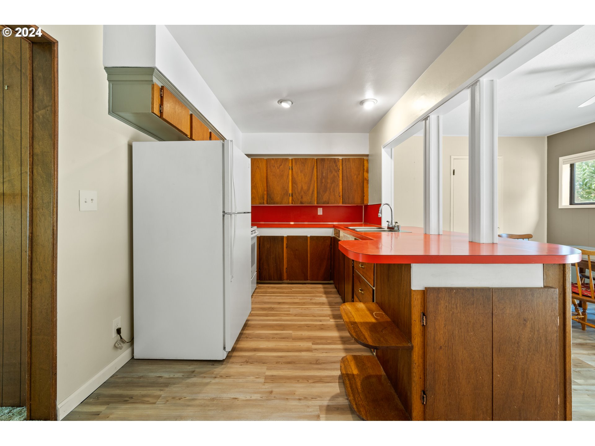 9938 SE HOLLYWOOD AVE