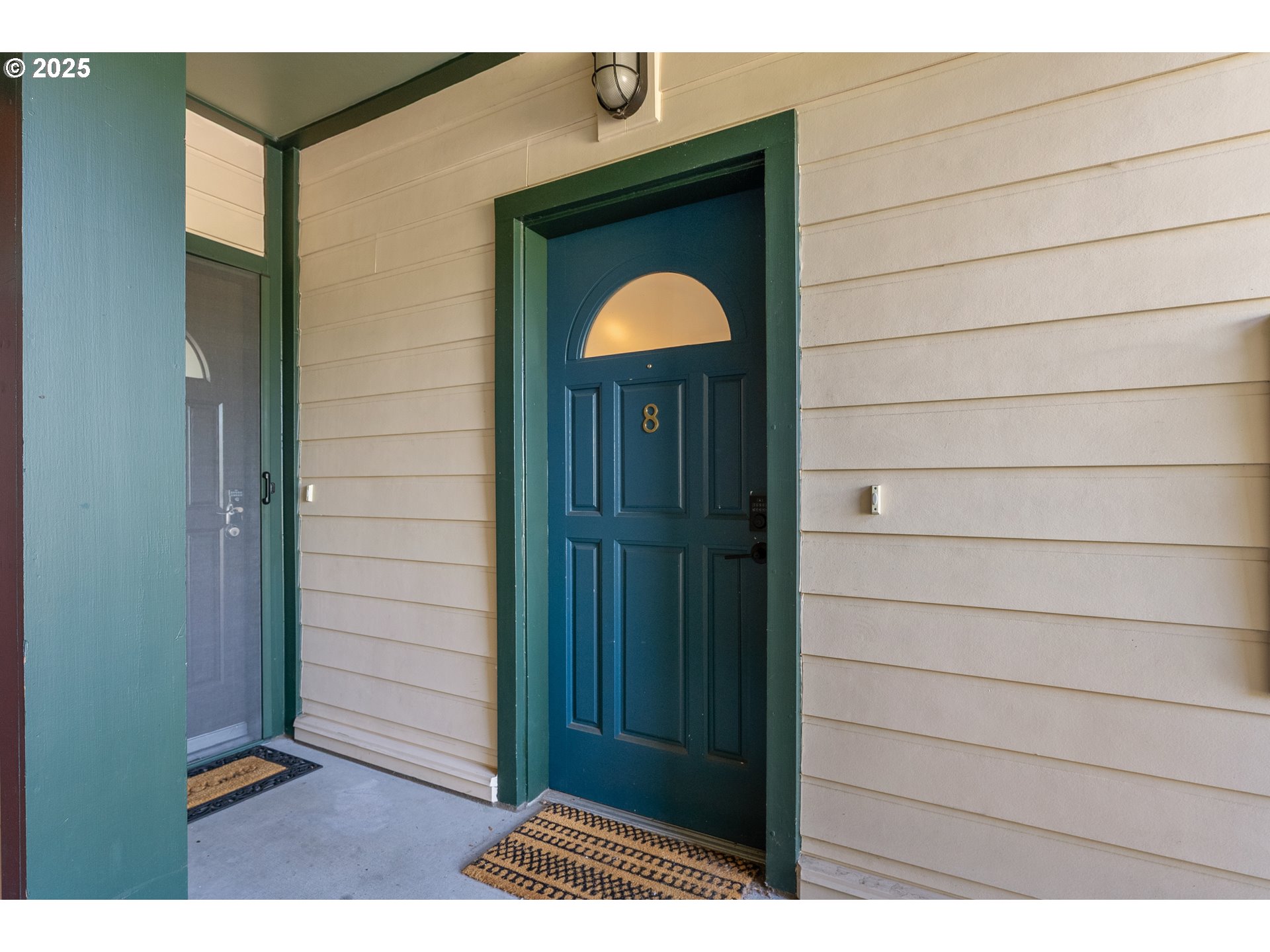 1371 NE ORENCO STATION PKWY 8