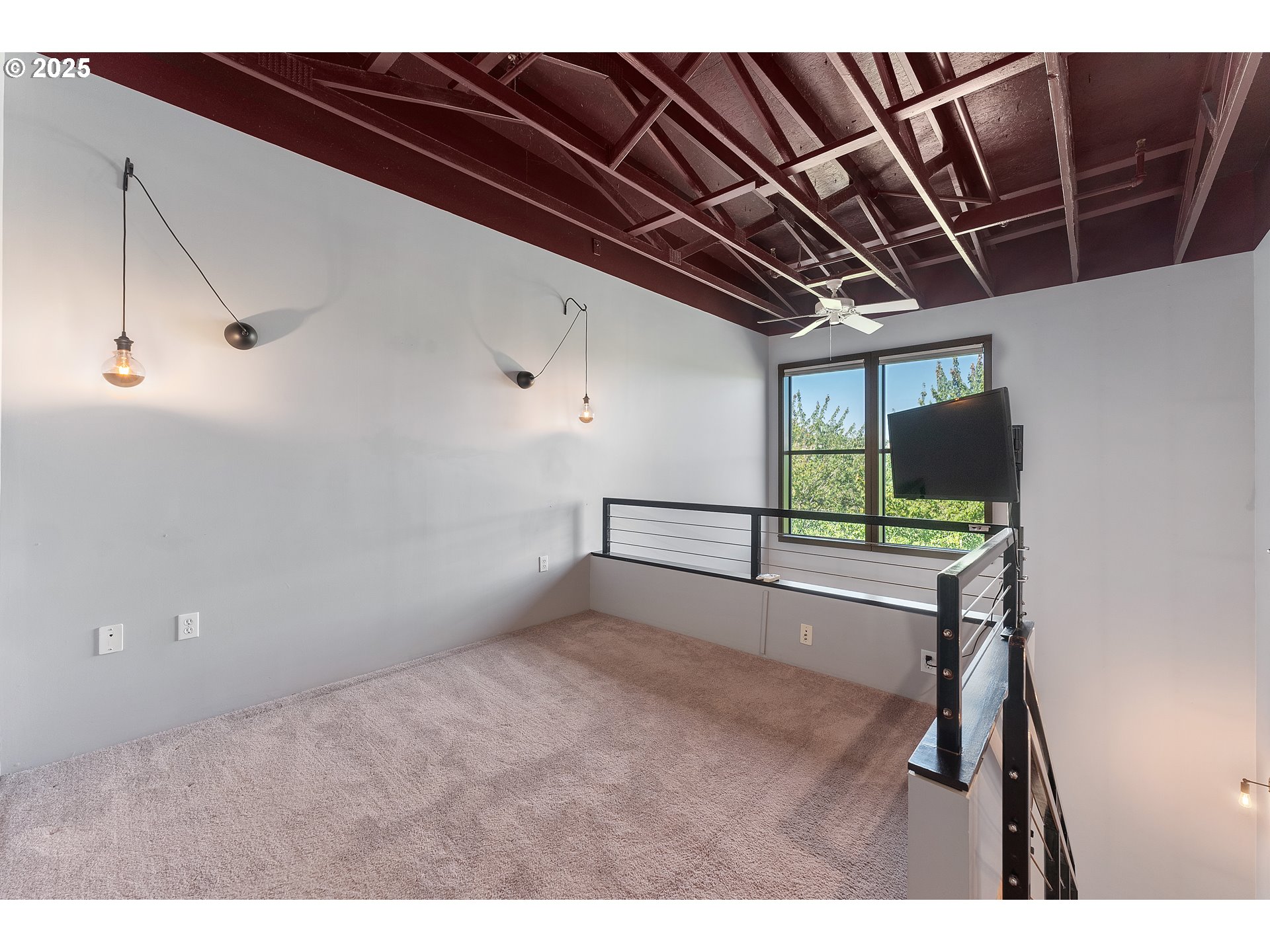 1371 NE ORENCO STATION PKWY 8