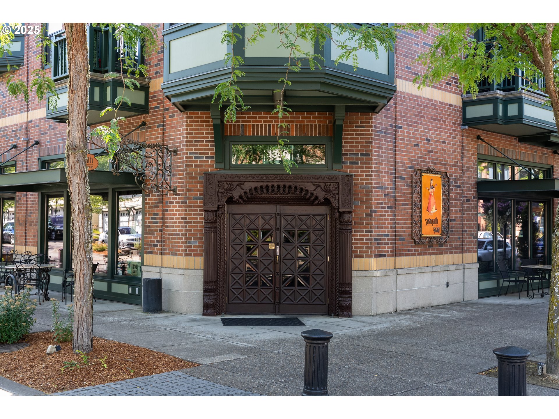 1371 NE ORENCO STATION PKWY 8