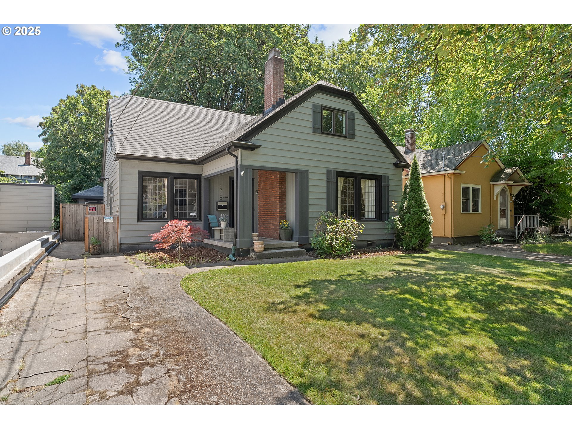 1712 SE 38TH AVE