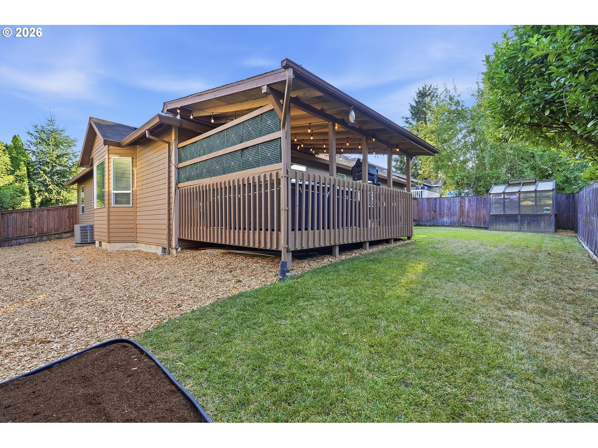 1433 BEGONIA AVE