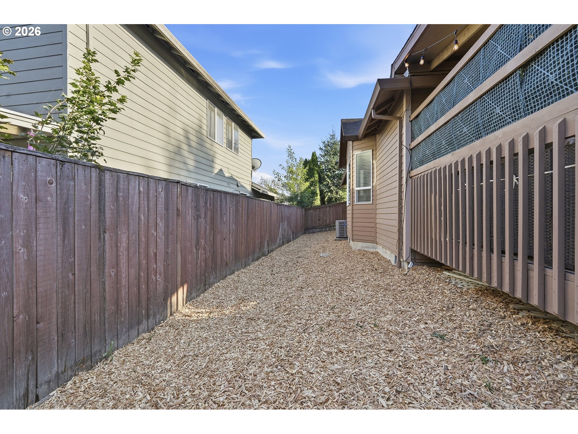 1433 BEGONIA AVE