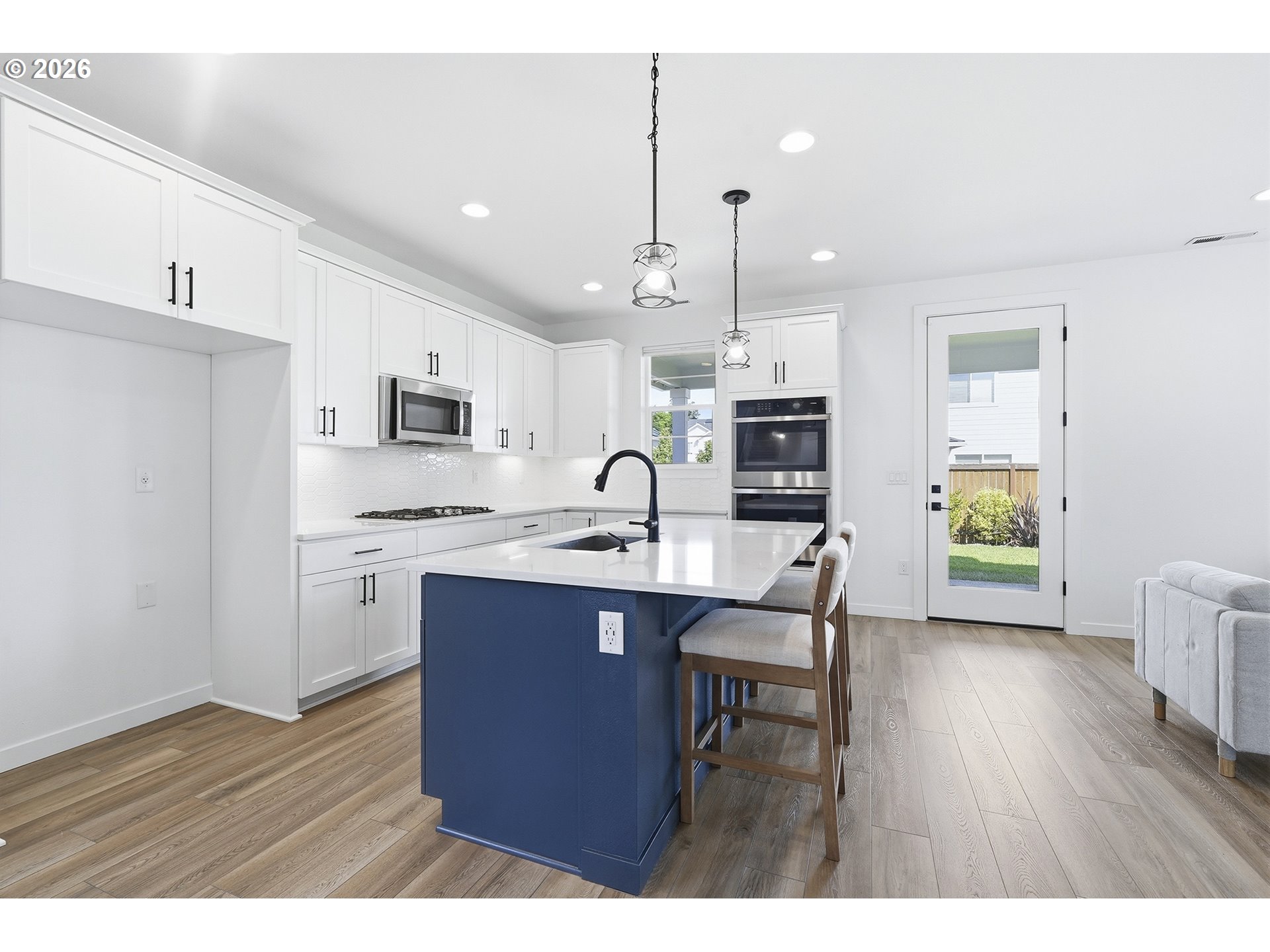 27612 SW MARIGOLD TER
