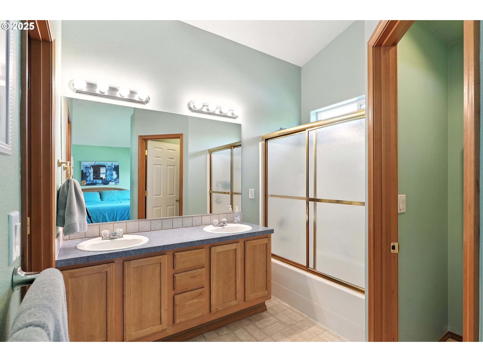 23662 SW PINEHURST DR