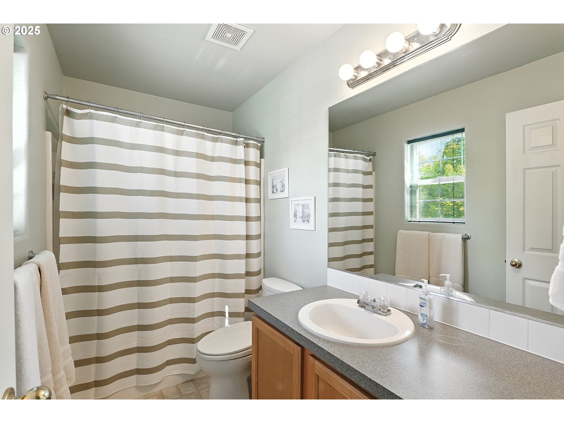 23662 SW PINEHURST DR