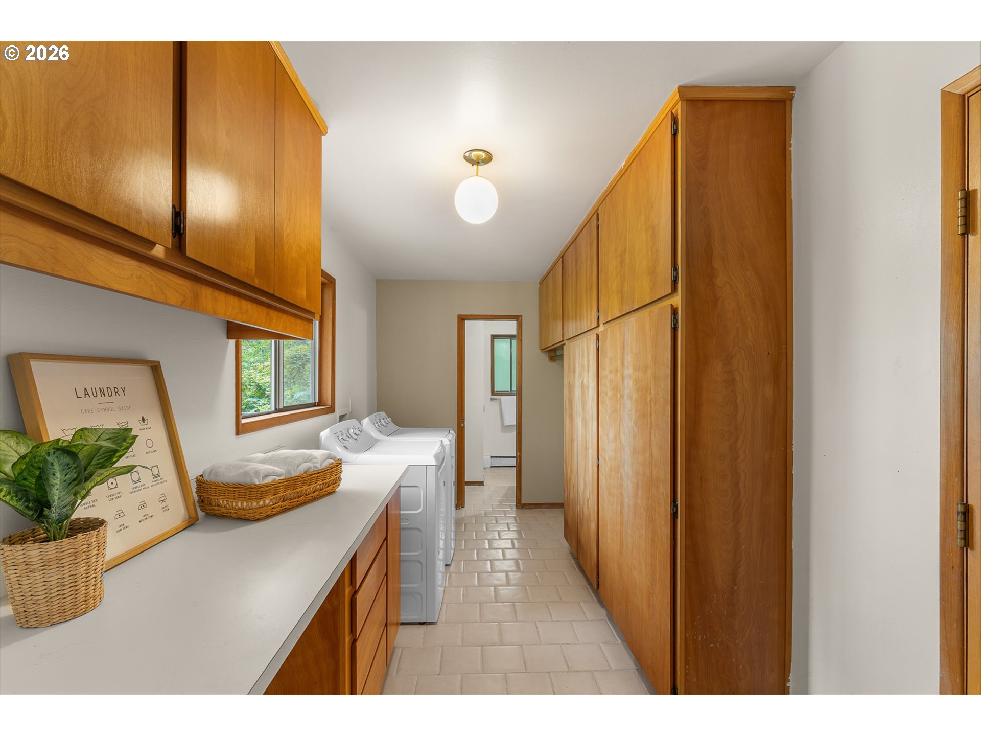 1470 SE 37TH AVE