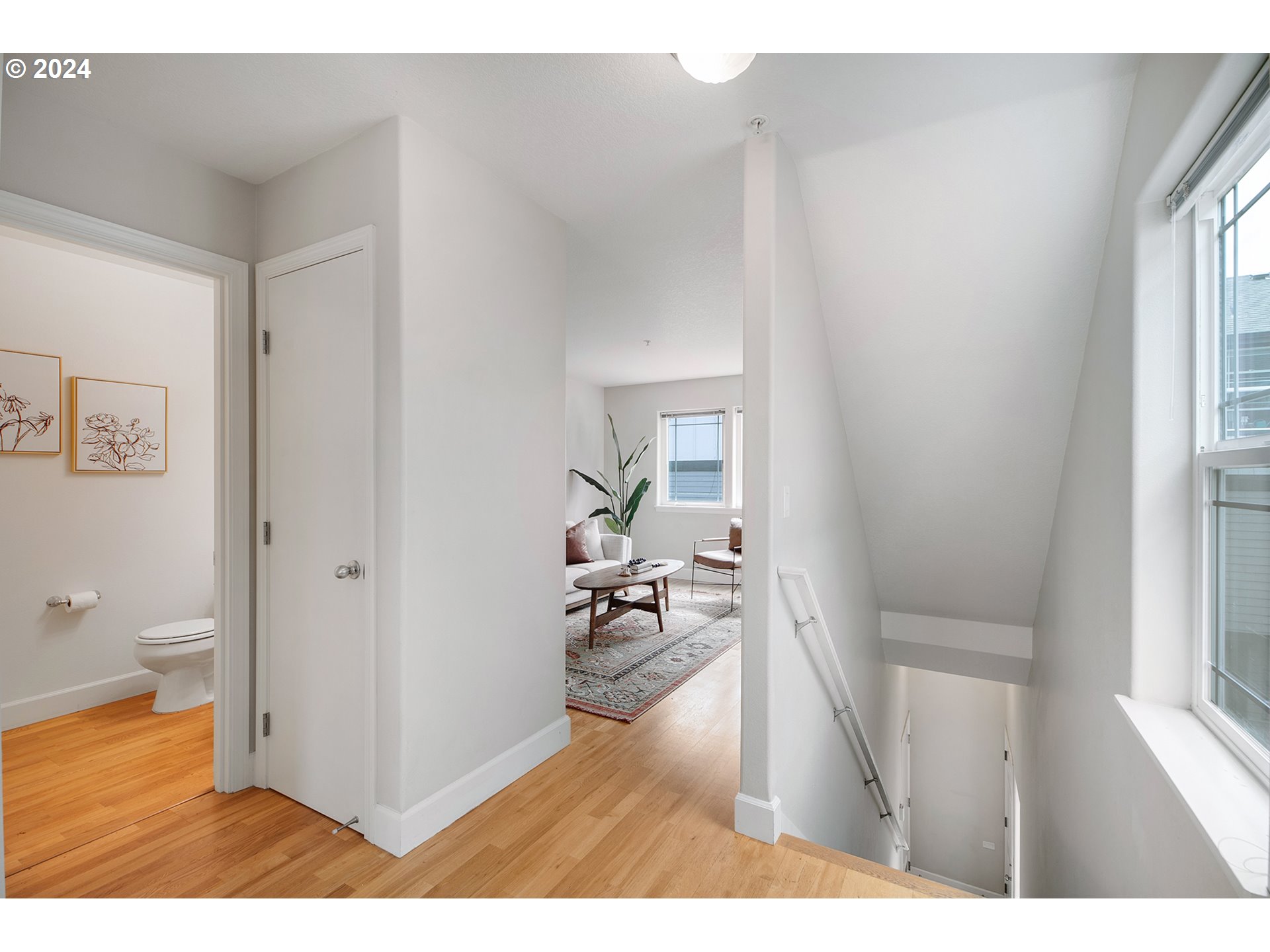 6748 N PITTSBURG AVE