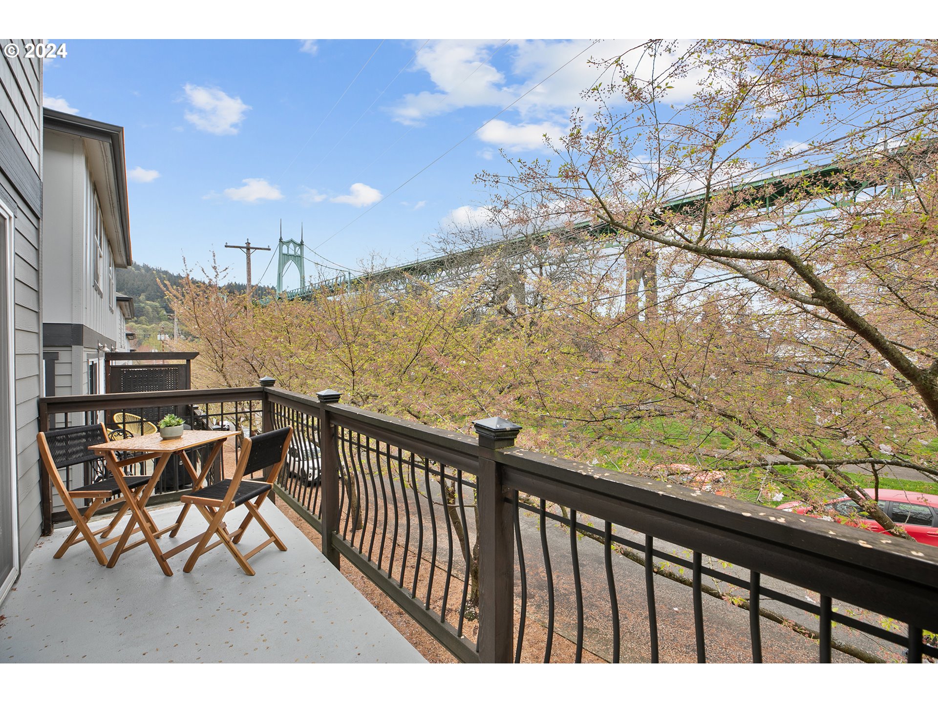 6748 N PITTSBURG AVE