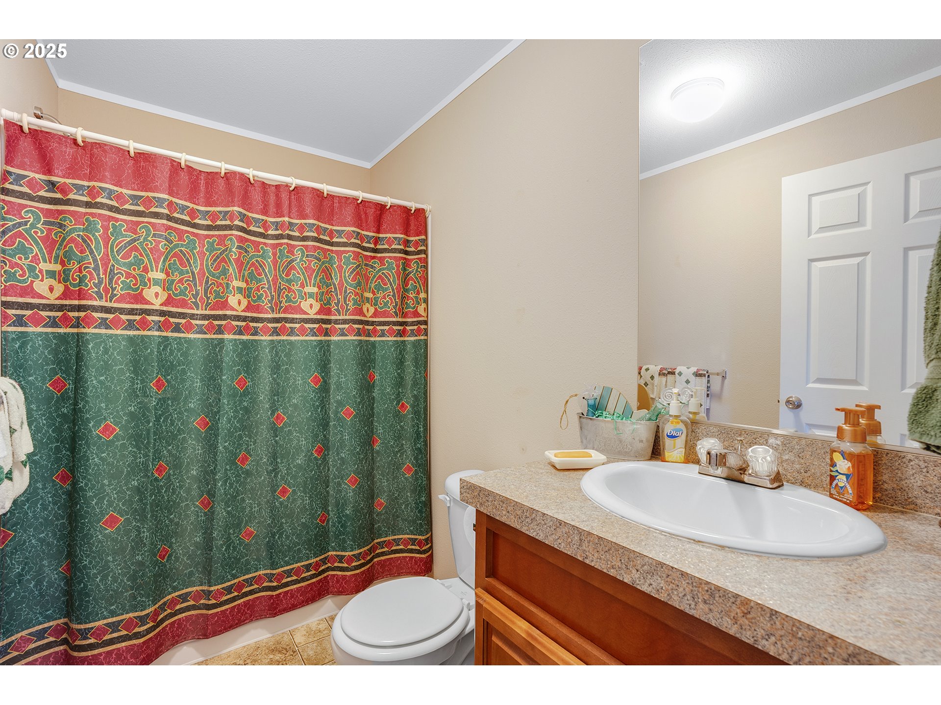 830 N MAIN ST 1, Mt. Angel Unit: 1