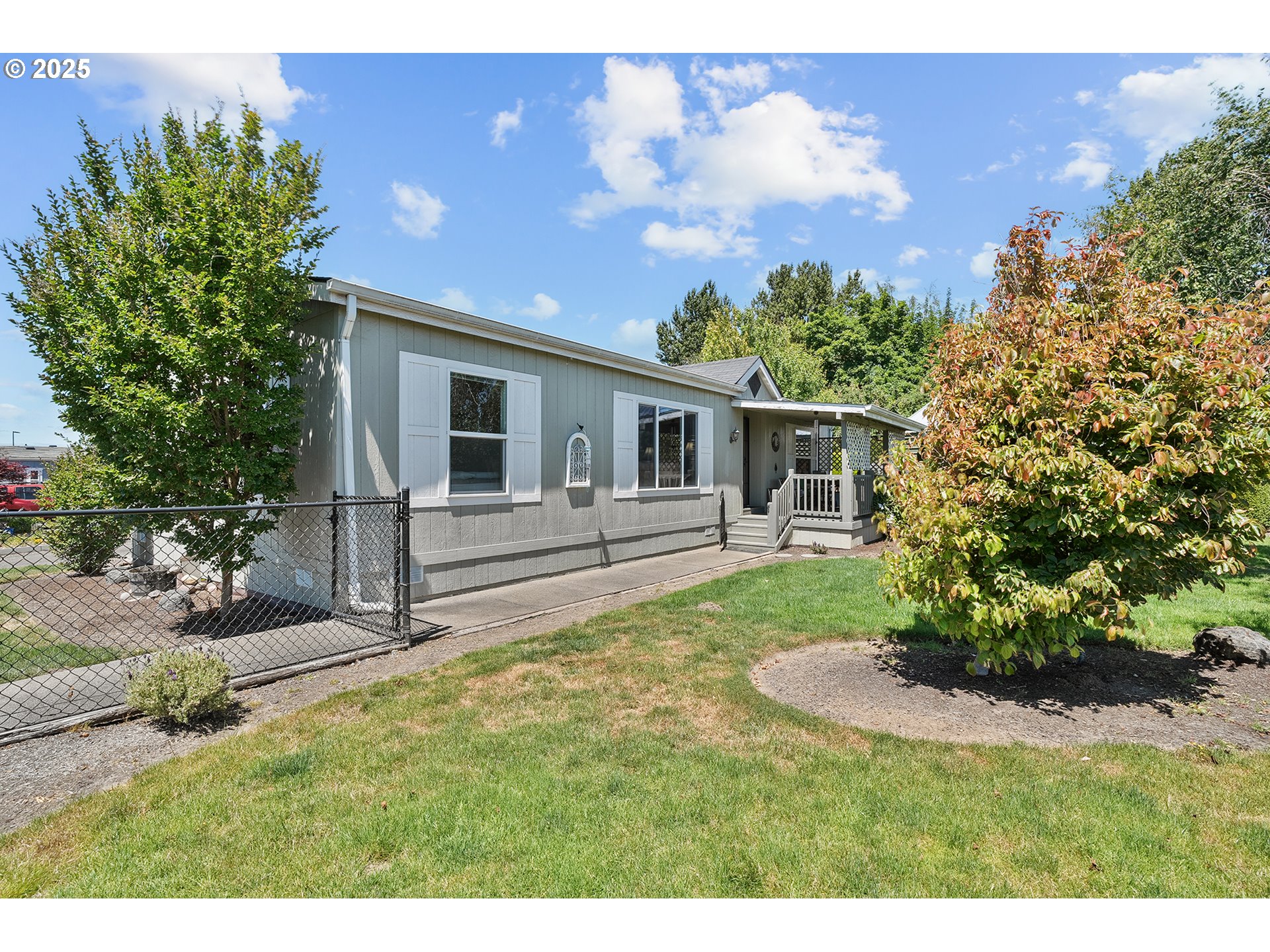 830 N MAIN ST 1, Mt. Angel Unit: 1