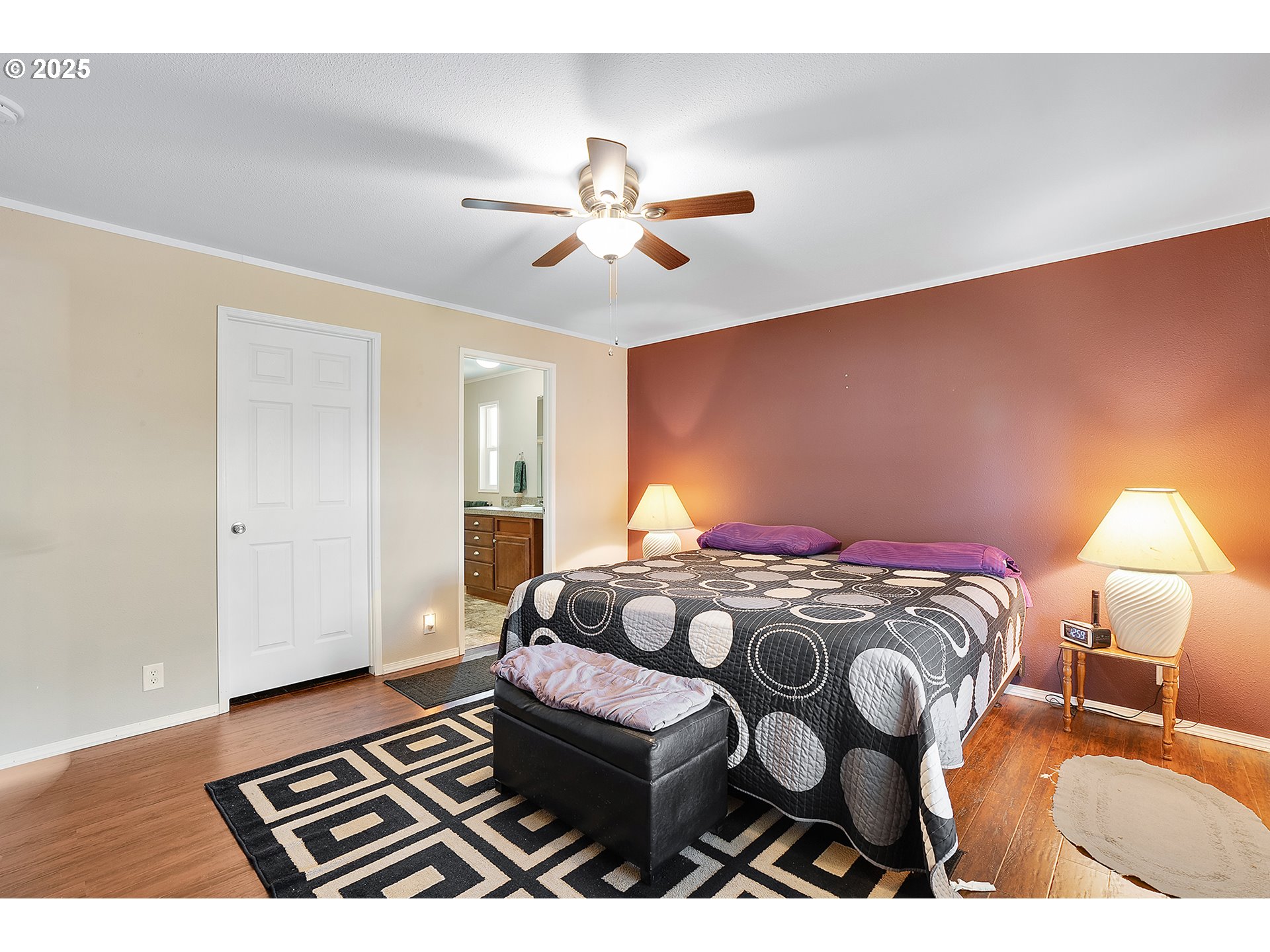 830 N MAIN ST 1, Mt. Angel Unit: 1