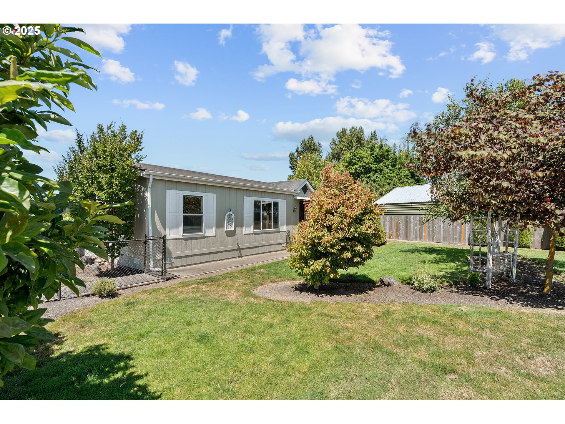 830 N MAIN ST 1, Mt. Angel Unit: 1