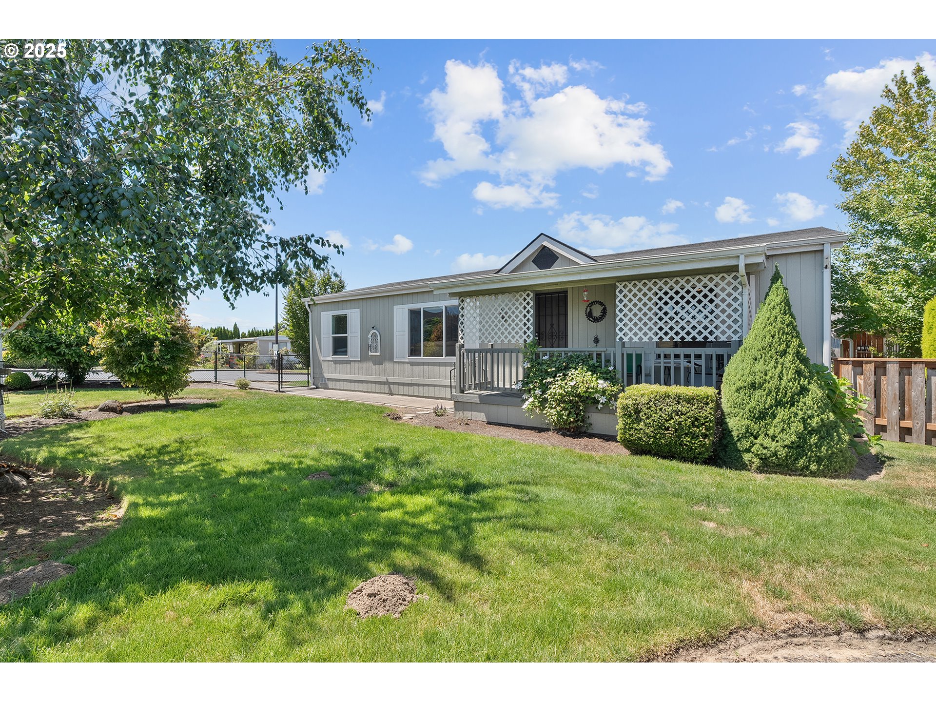 830 N MAIN ST 1, Mt. Angel Unit: 1