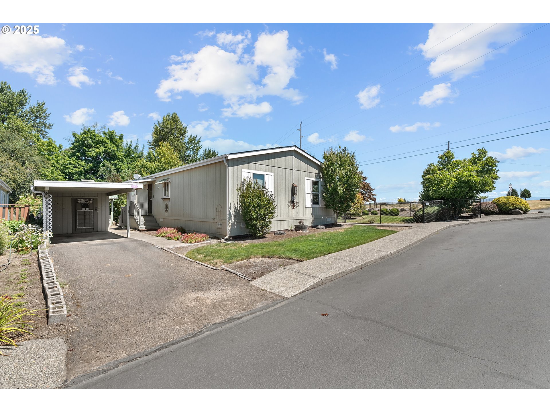 830 N MAIN ST 1, Mt. Angel Unit: 1