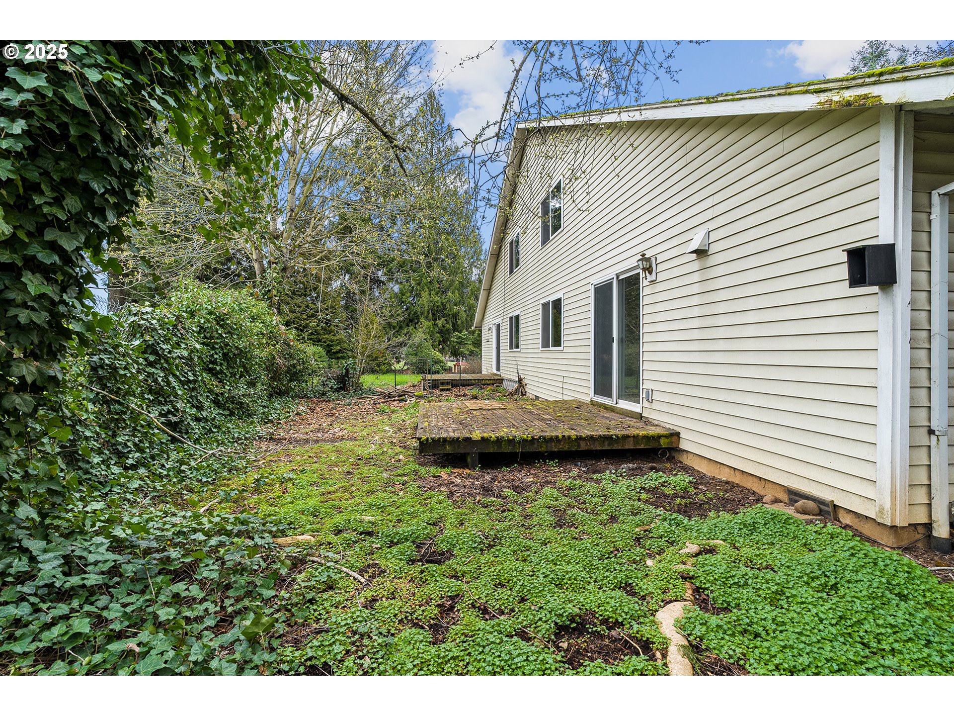 474 HARRIS LN