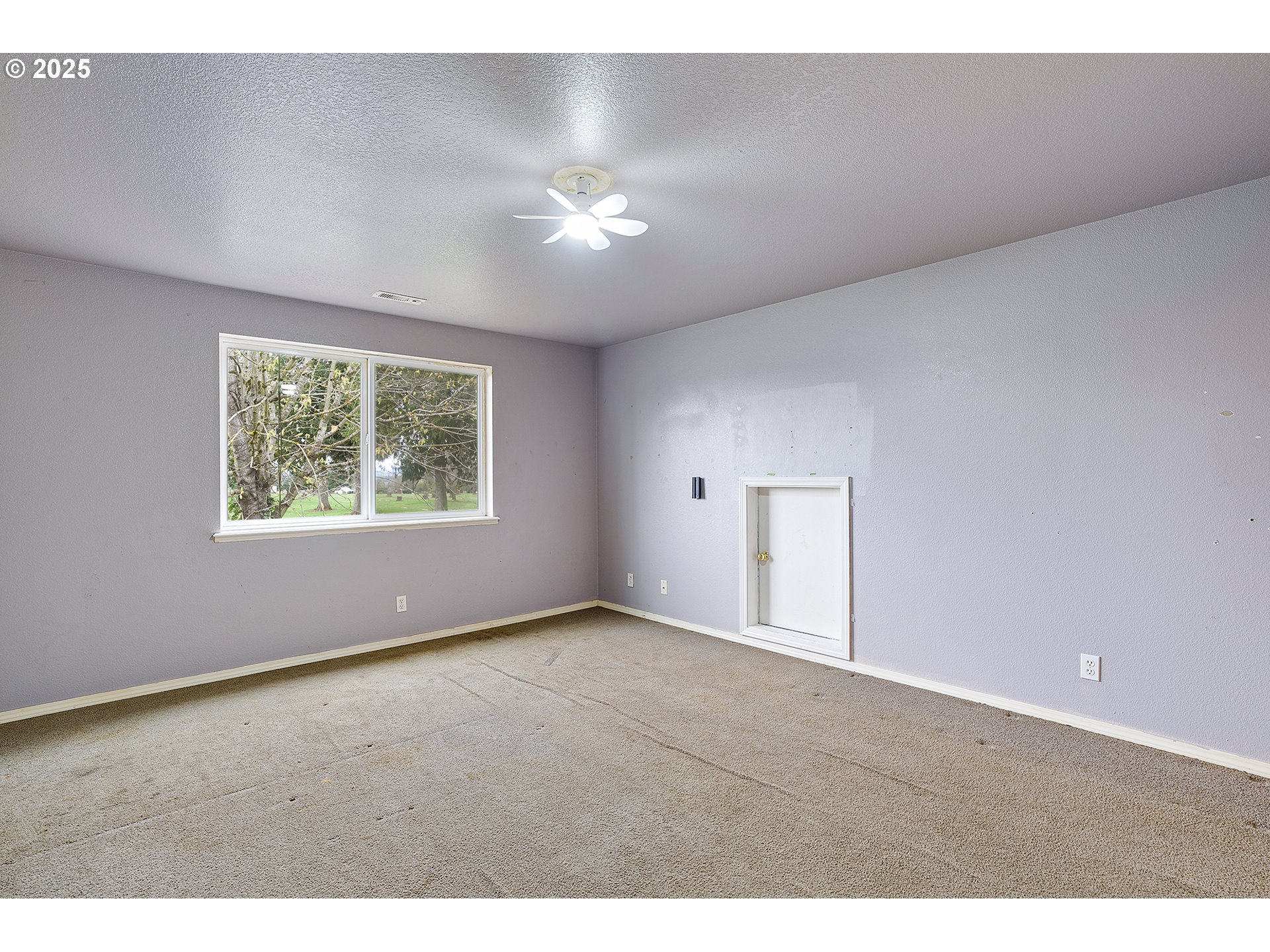 474 HARRIS LN