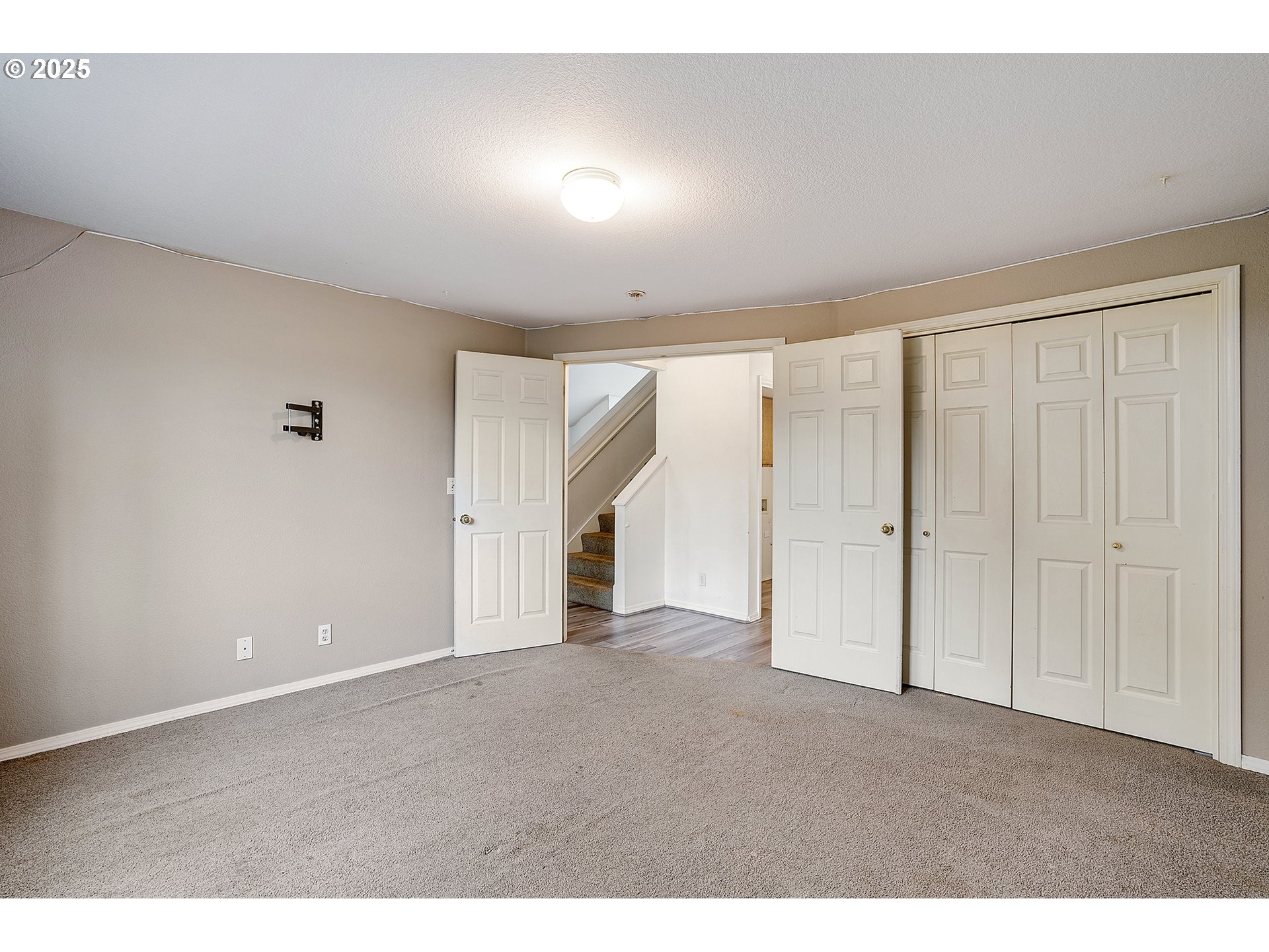 474 HARRIS LN