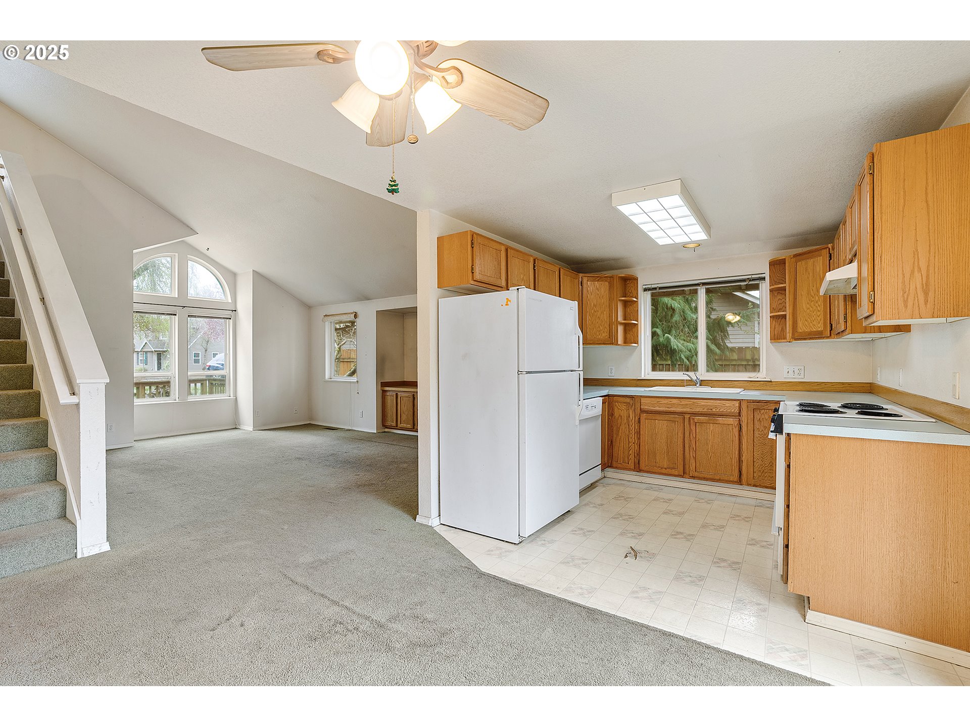 474 HARRIS LN