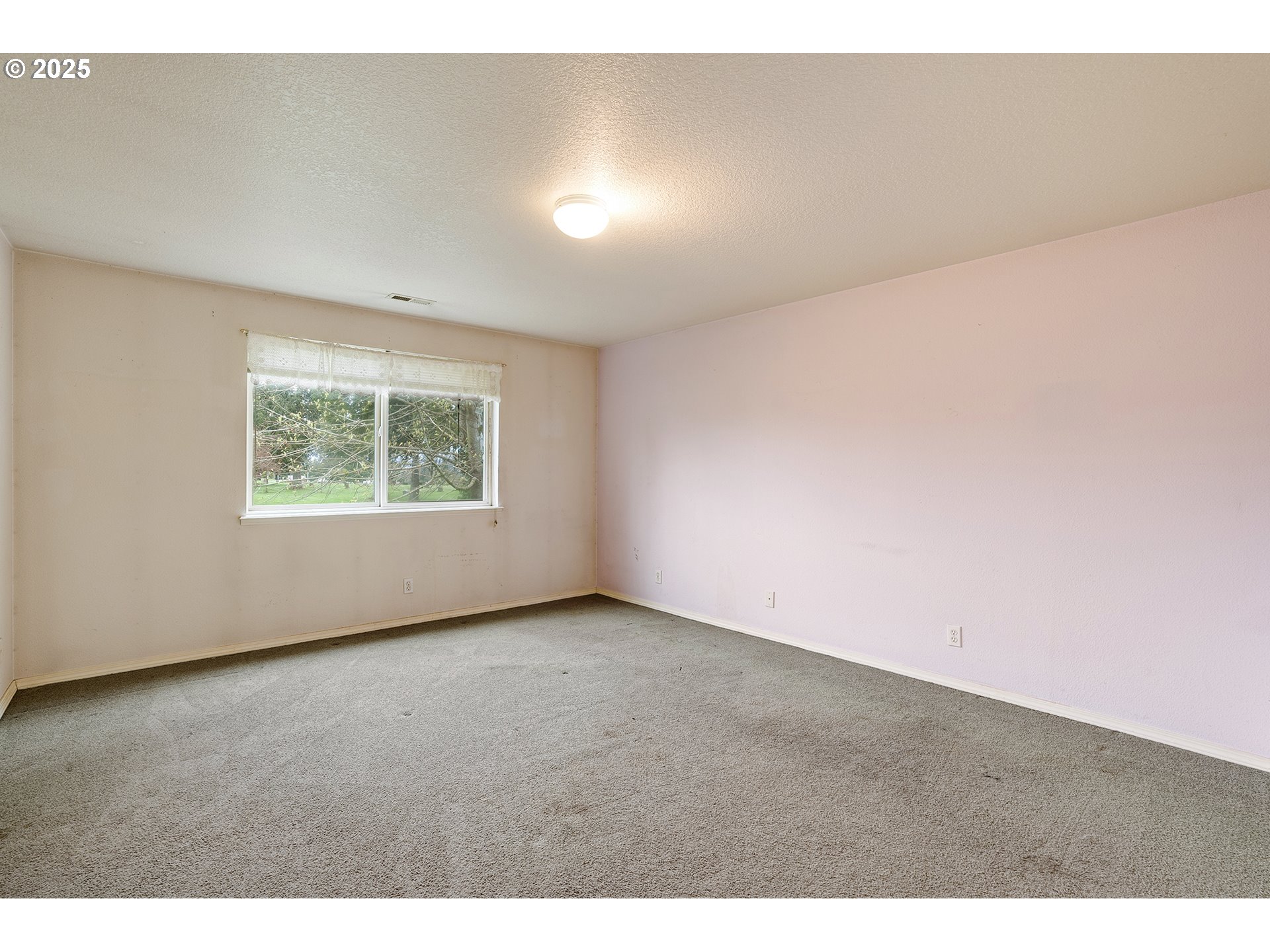 474 HARRIS LN