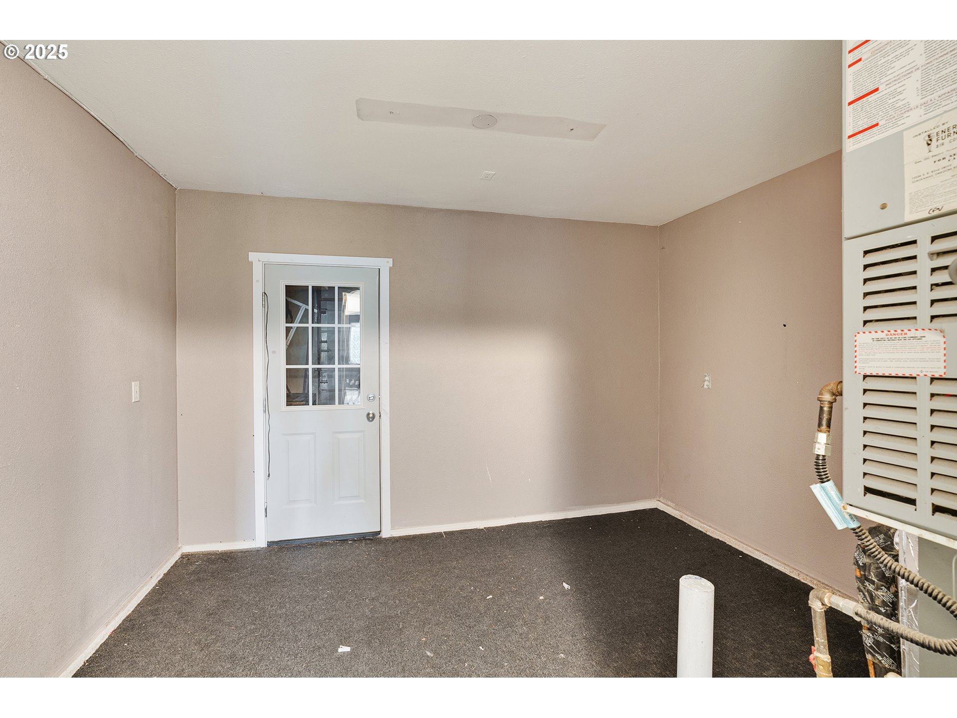 474 HARRIS LN