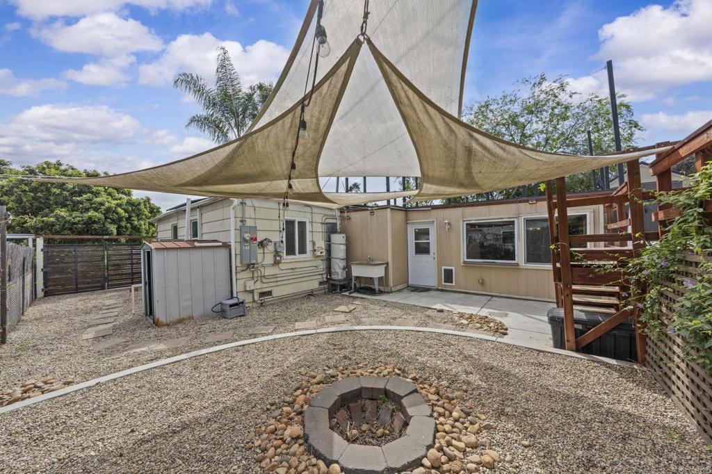 1992 Ensenada Street