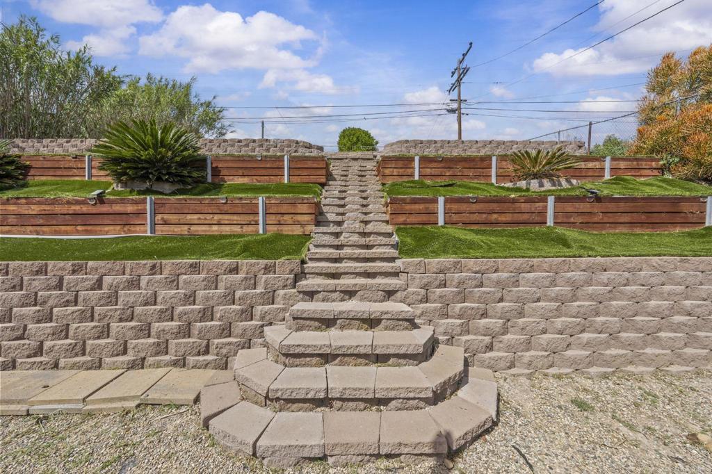 1992 Ensenada Street