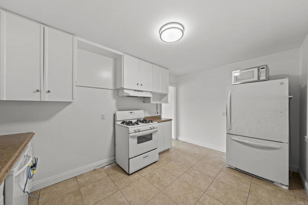 1992 Ensenada Street