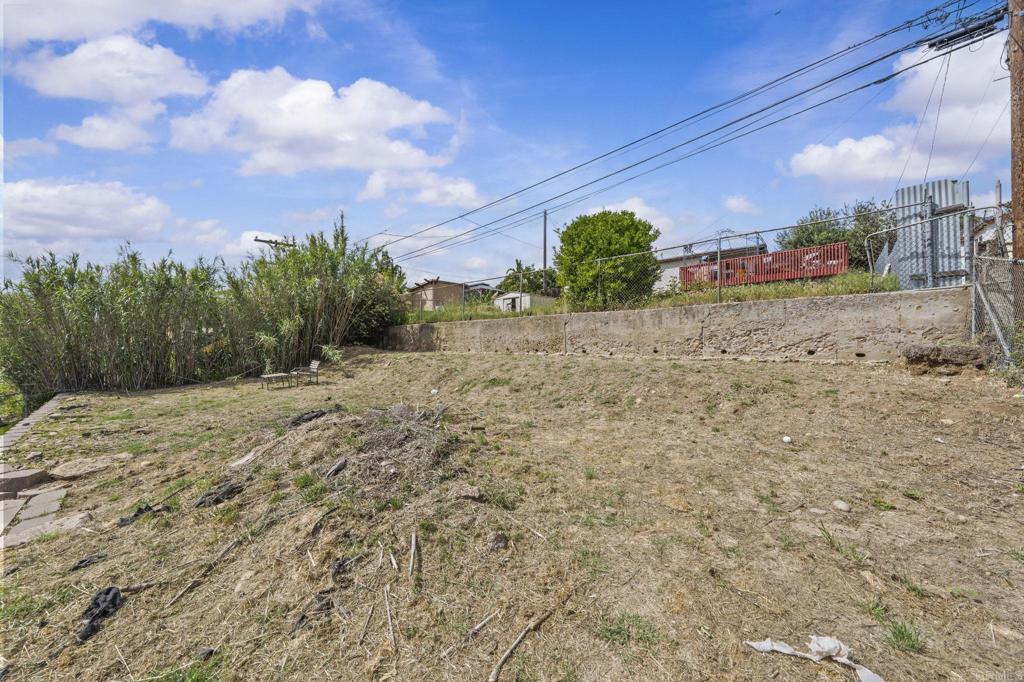 1992 Ensenada Street