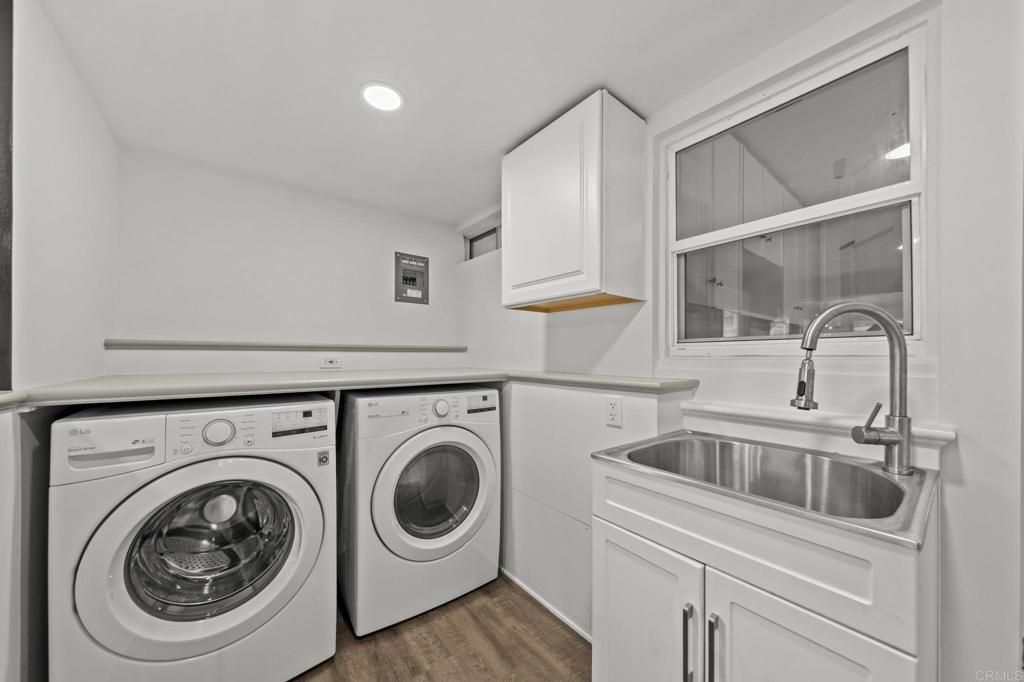 1992 Ensenada Street