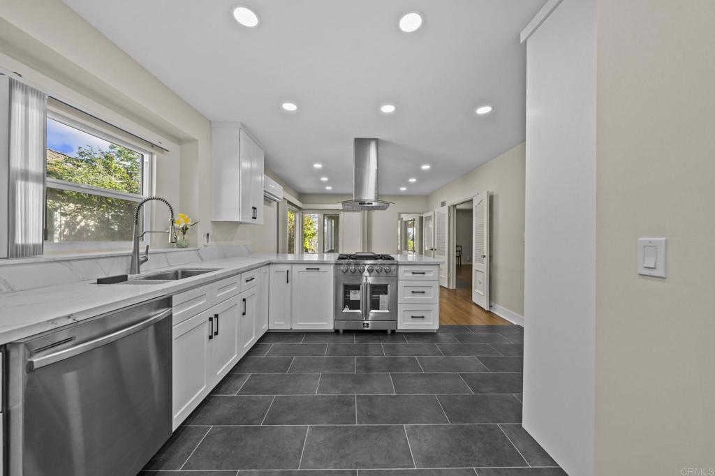 4811 E Alder Drive