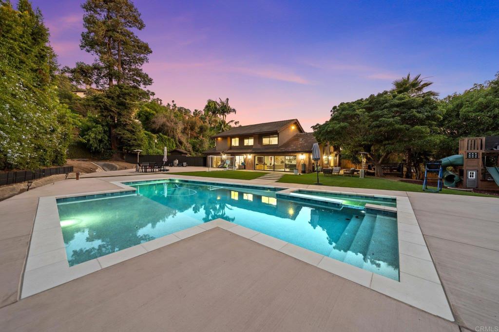20 Lake Helix Drive