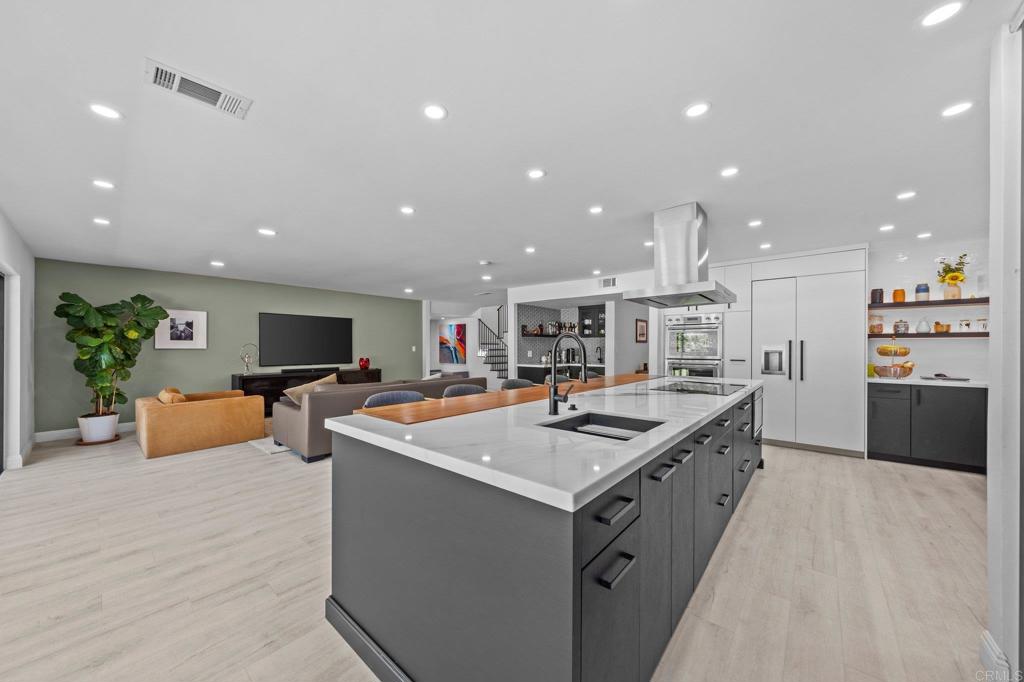 20 Lake Helix Drive