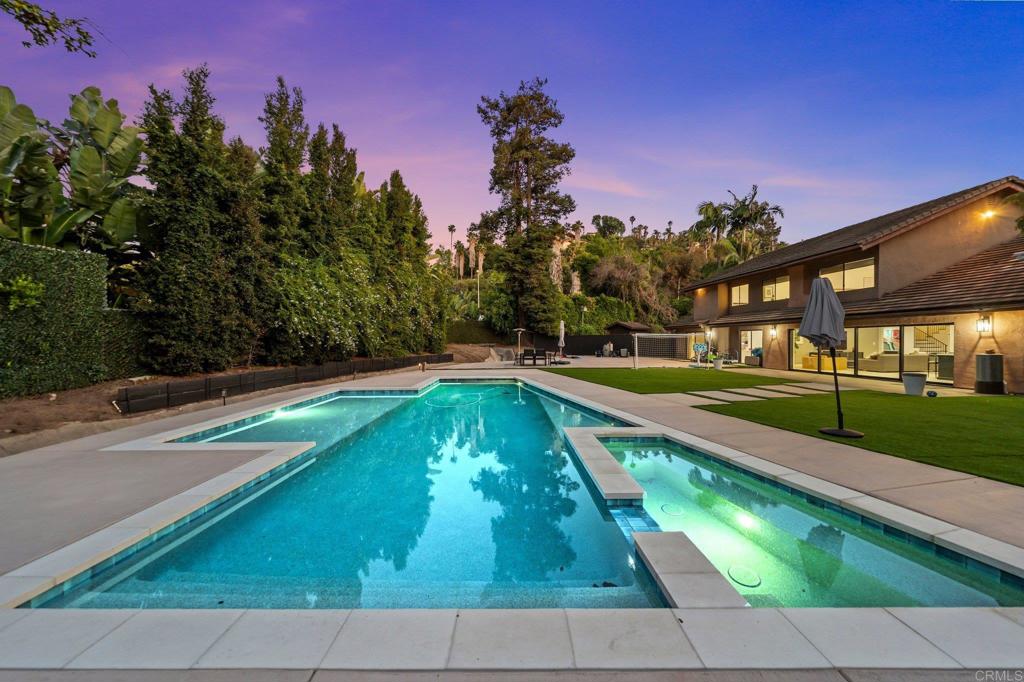 20 Lake Helix Drive
